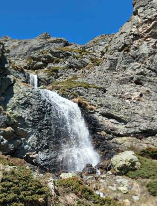 Malka Gyurlya Waterfall 4