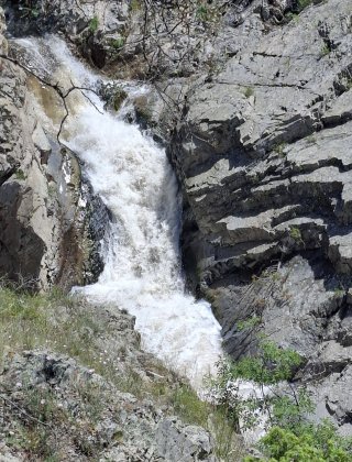 Oshtavska Reka Waterfall 3