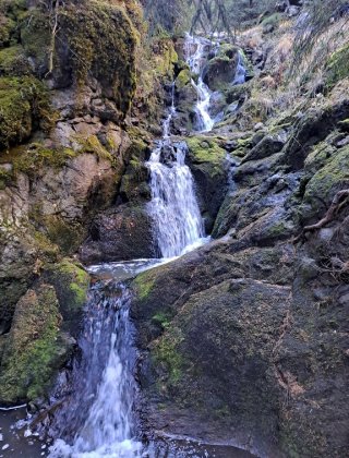 Eshekchi Dere Waterfall
