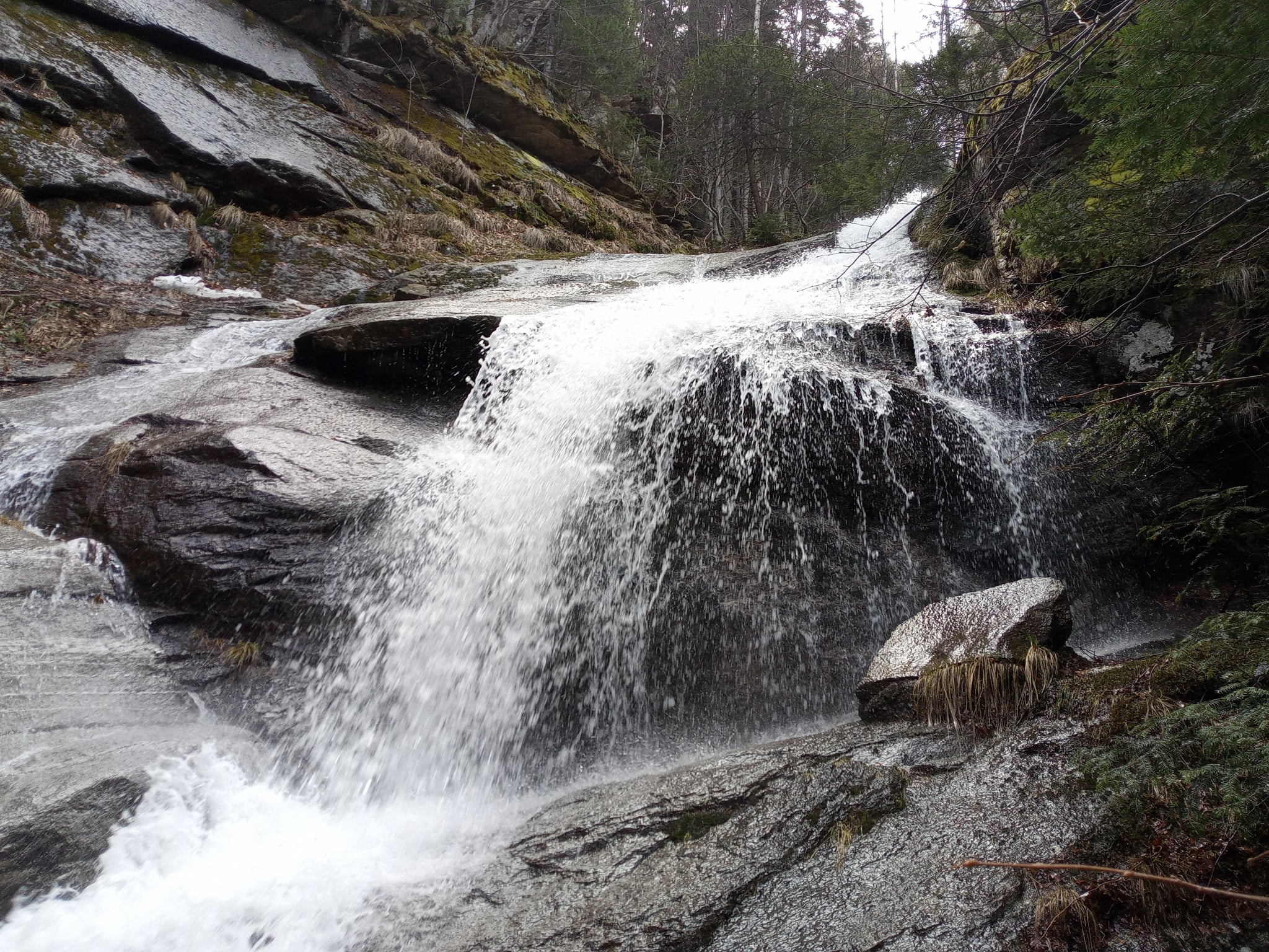 Горен водопад Скаловитско дере