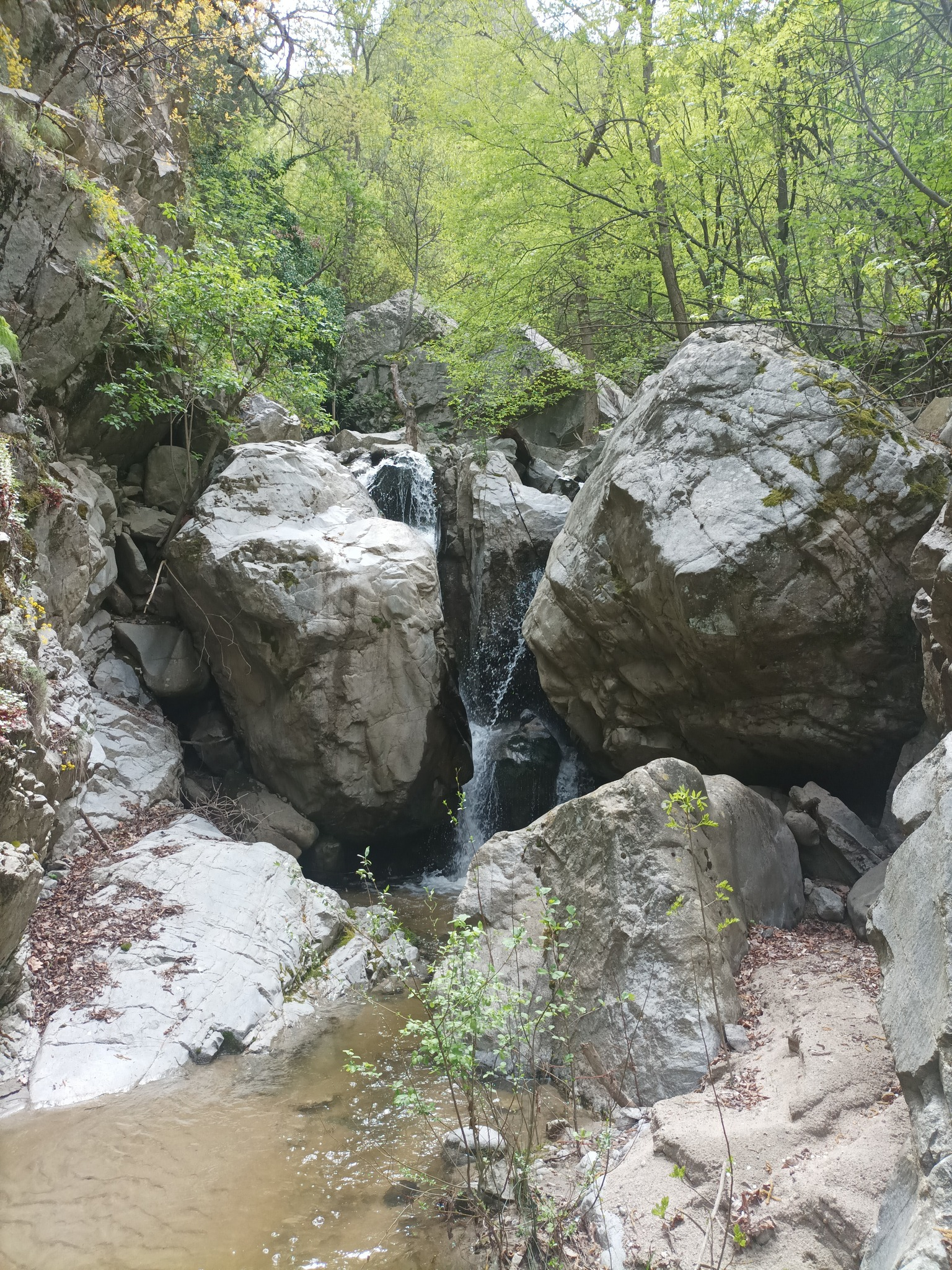 Водопад Луда река 3