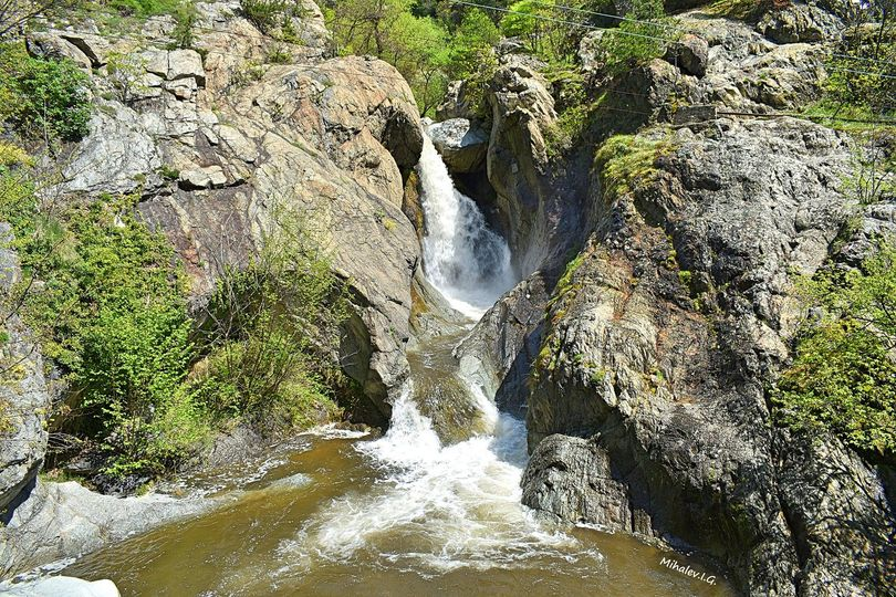 Водопад Сучурум