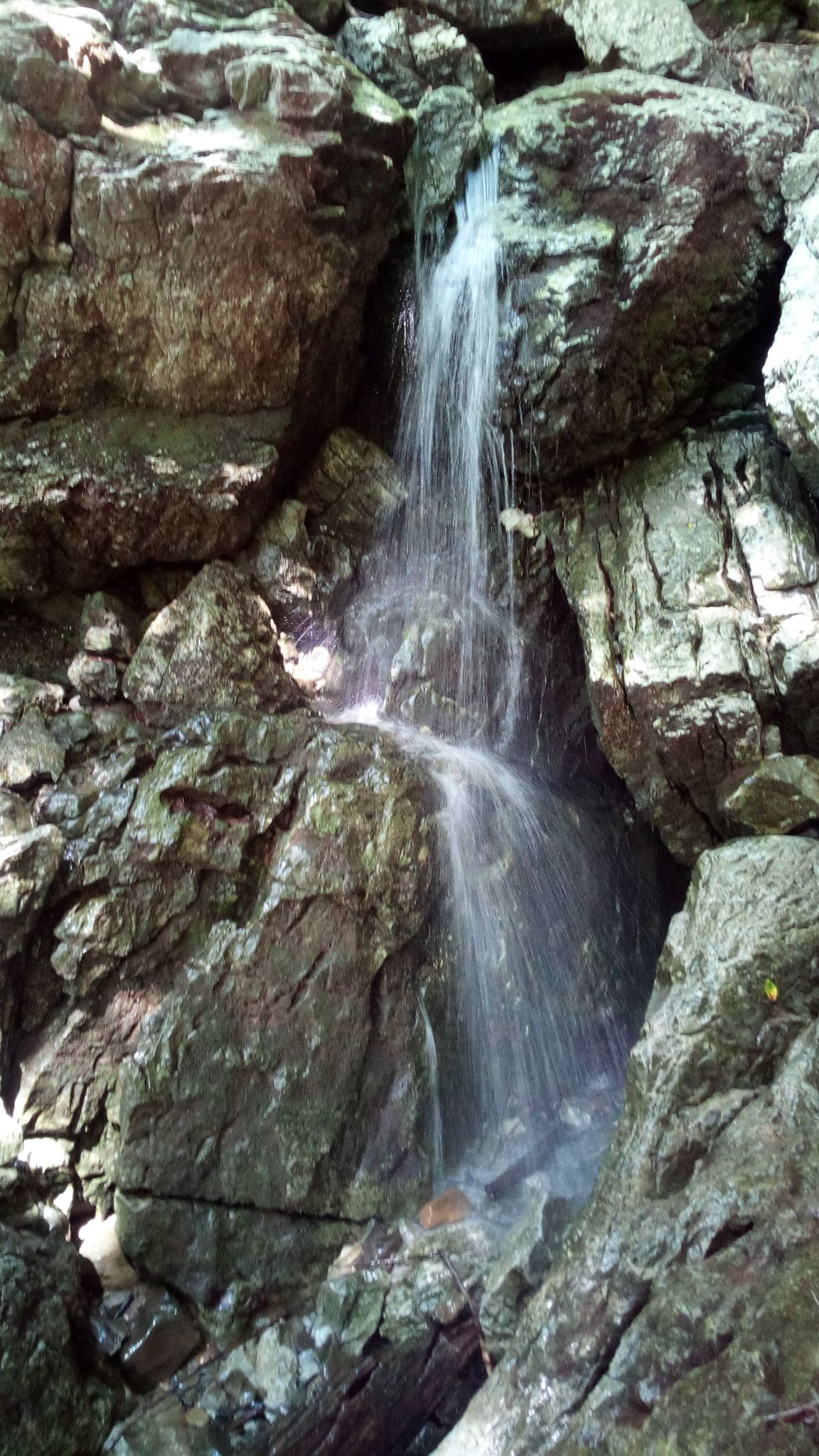 Водопад Боров дол