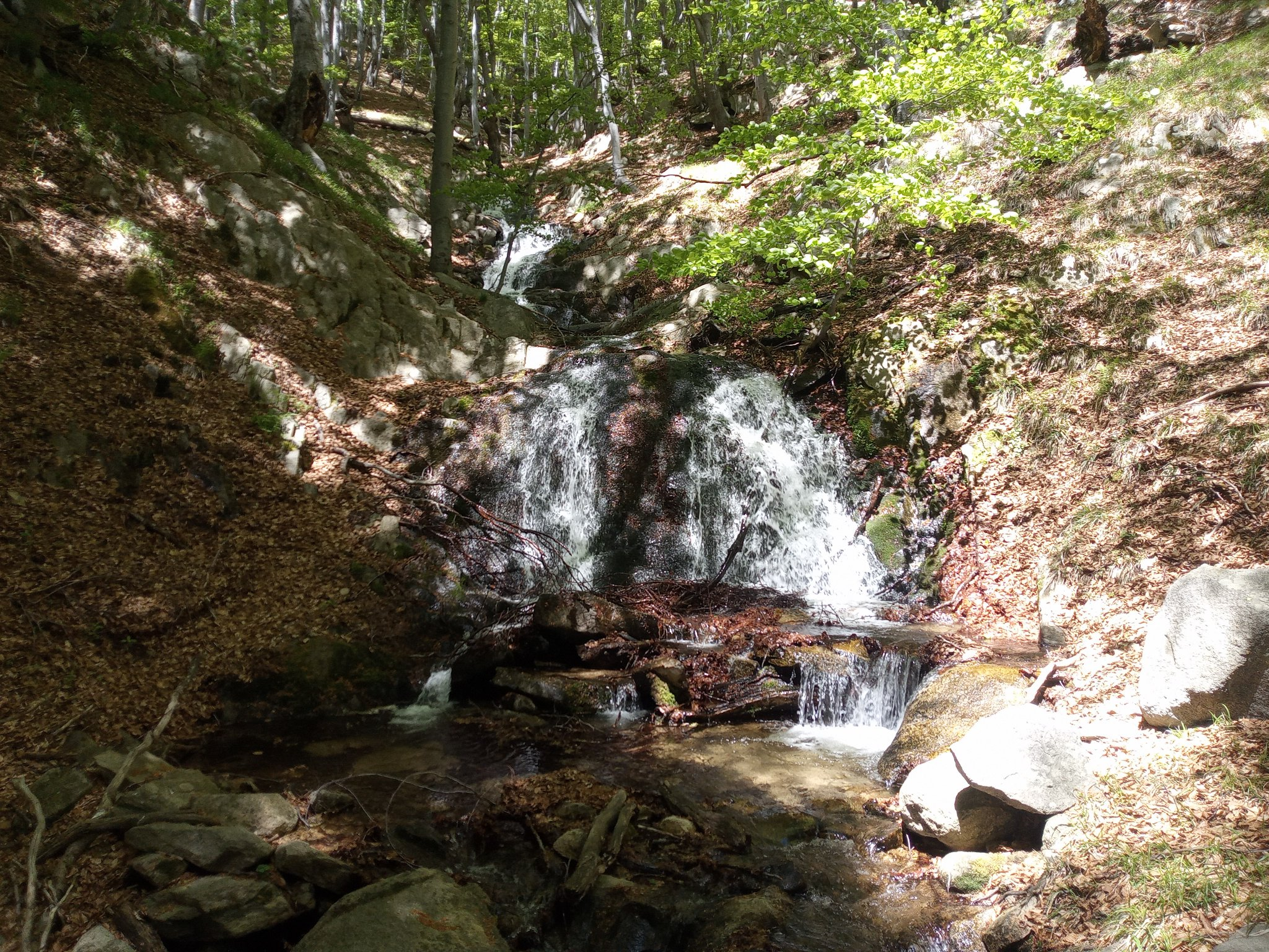 Горен водопад Китница