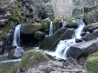 Сините водопади Долен праг