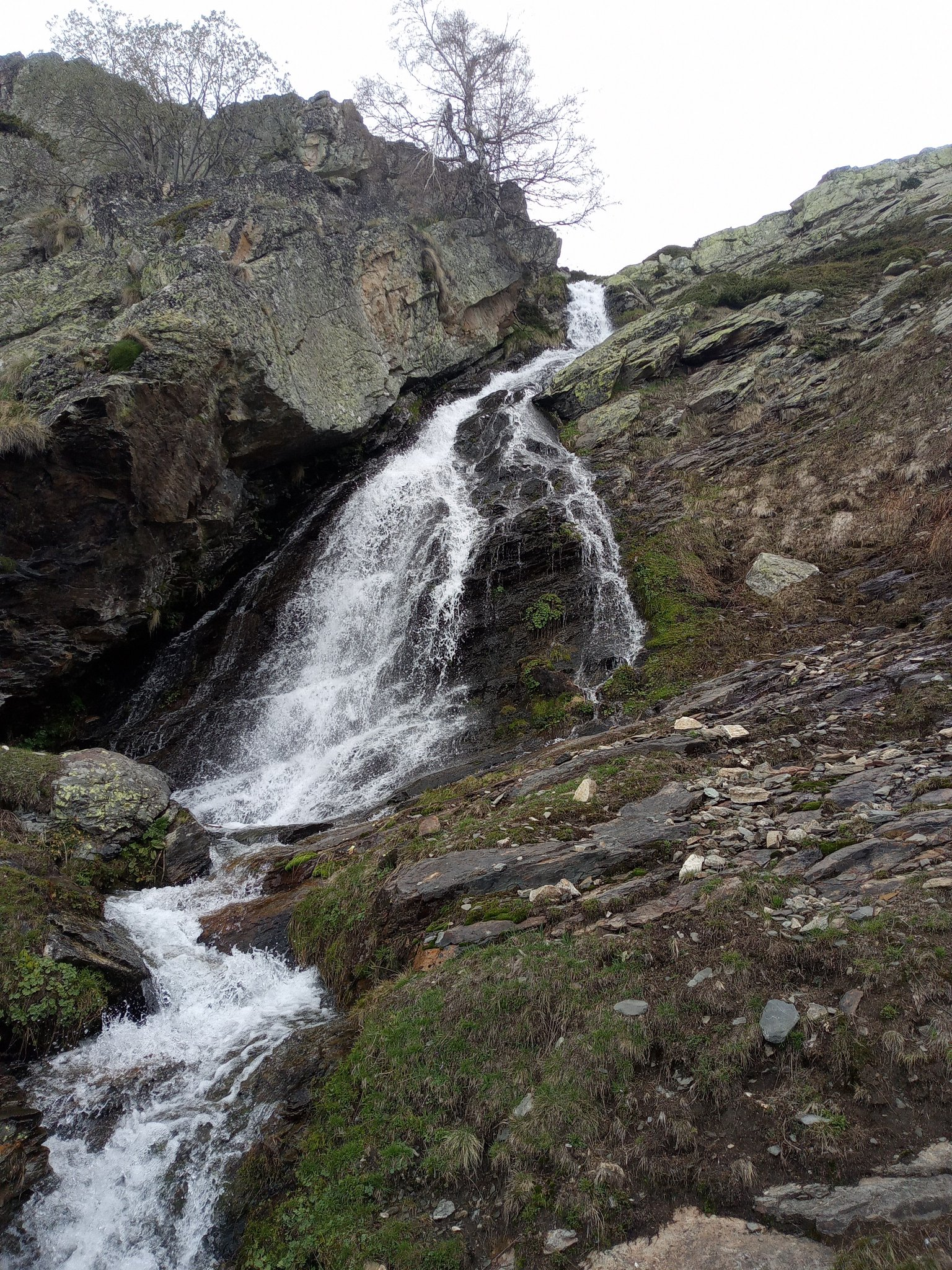 Горен водопад Сакардере