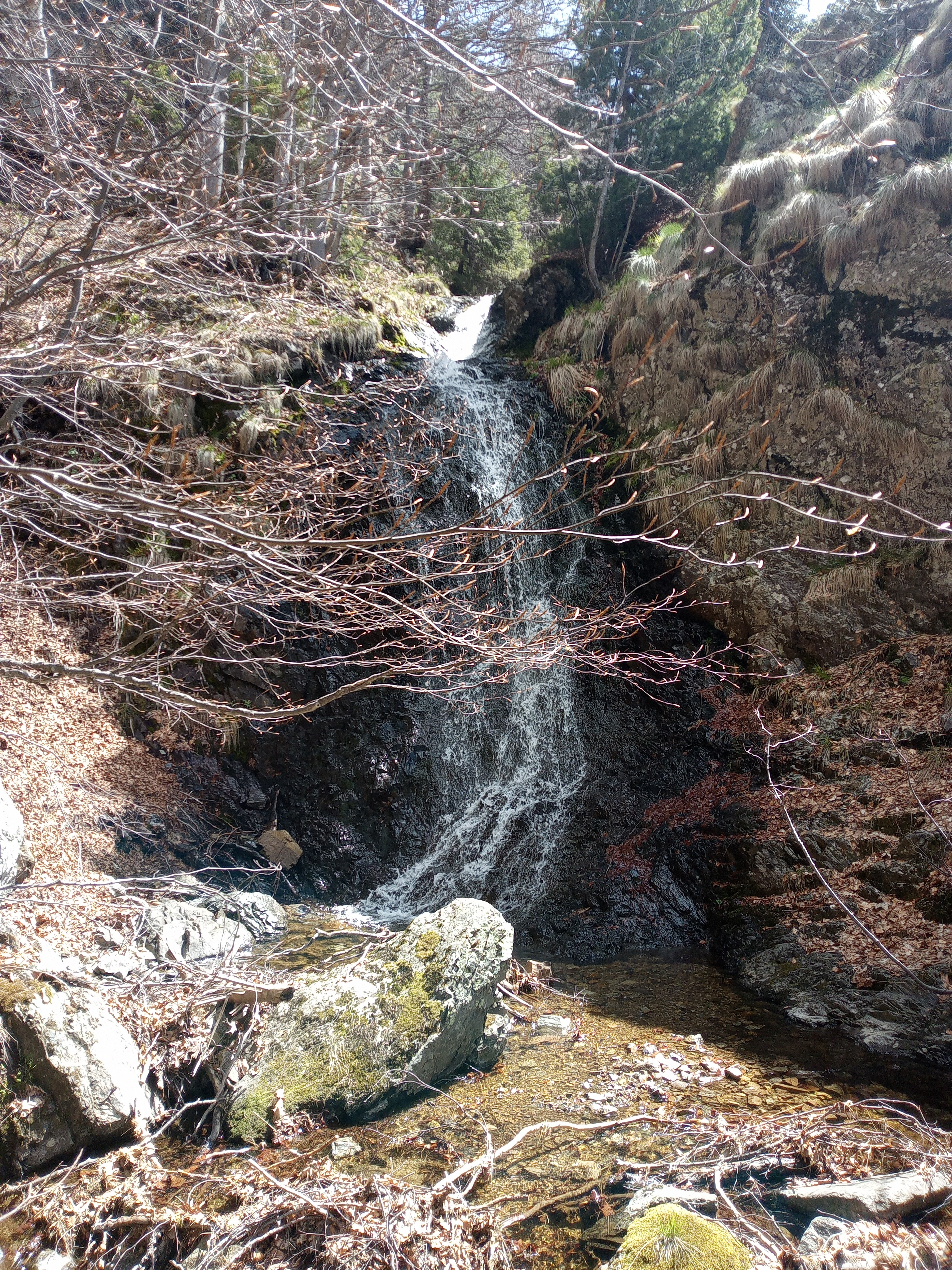 Водопад Конарското