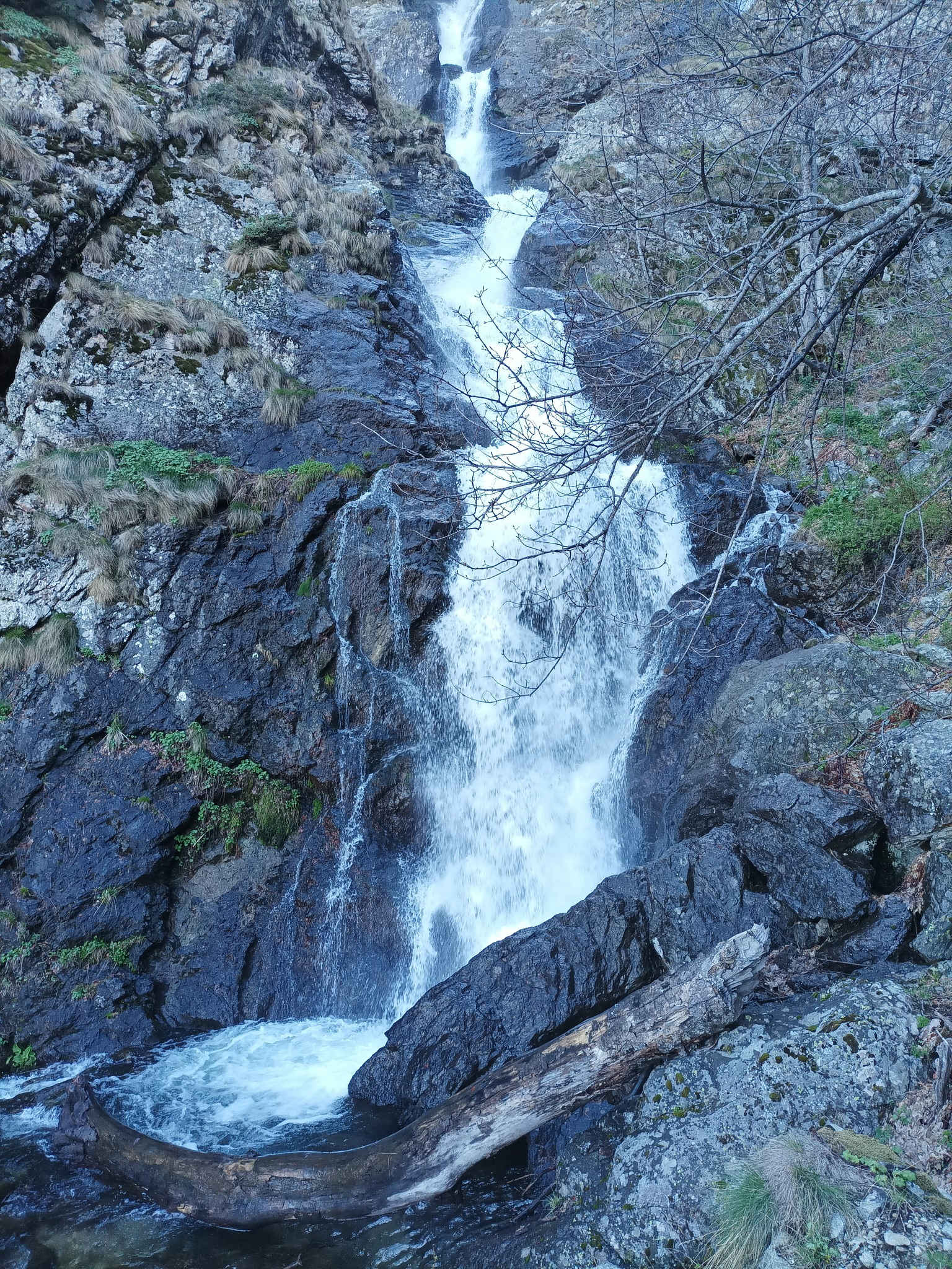 Петканова каскада