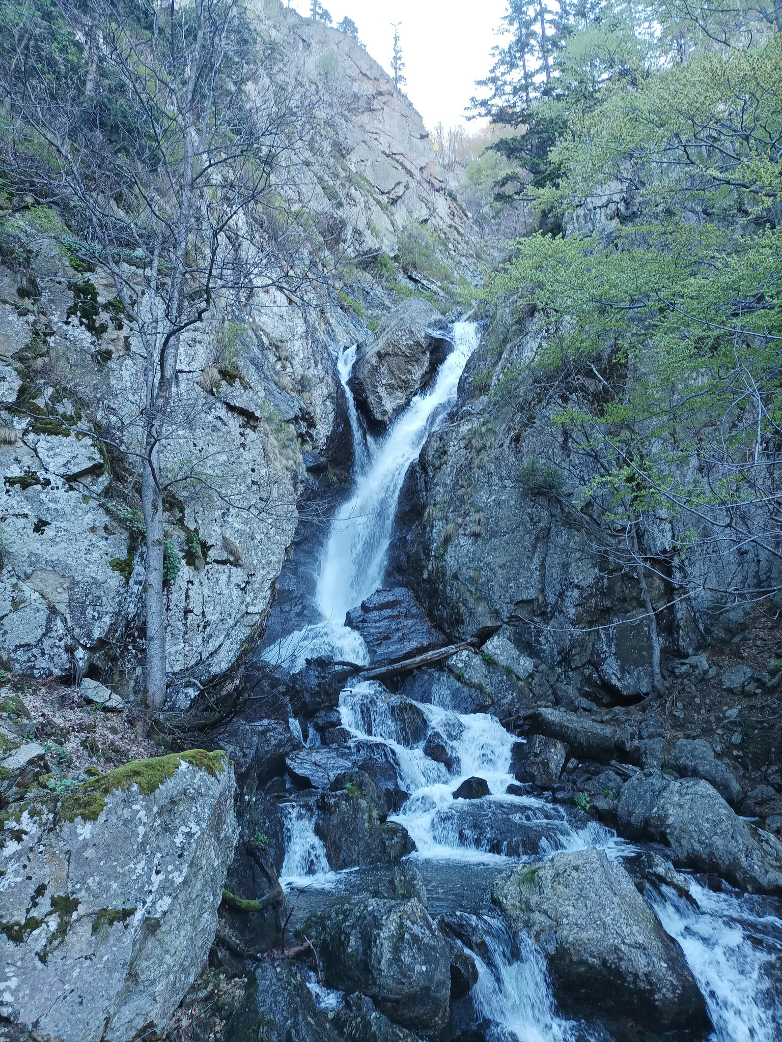 Долен Петканов водопад