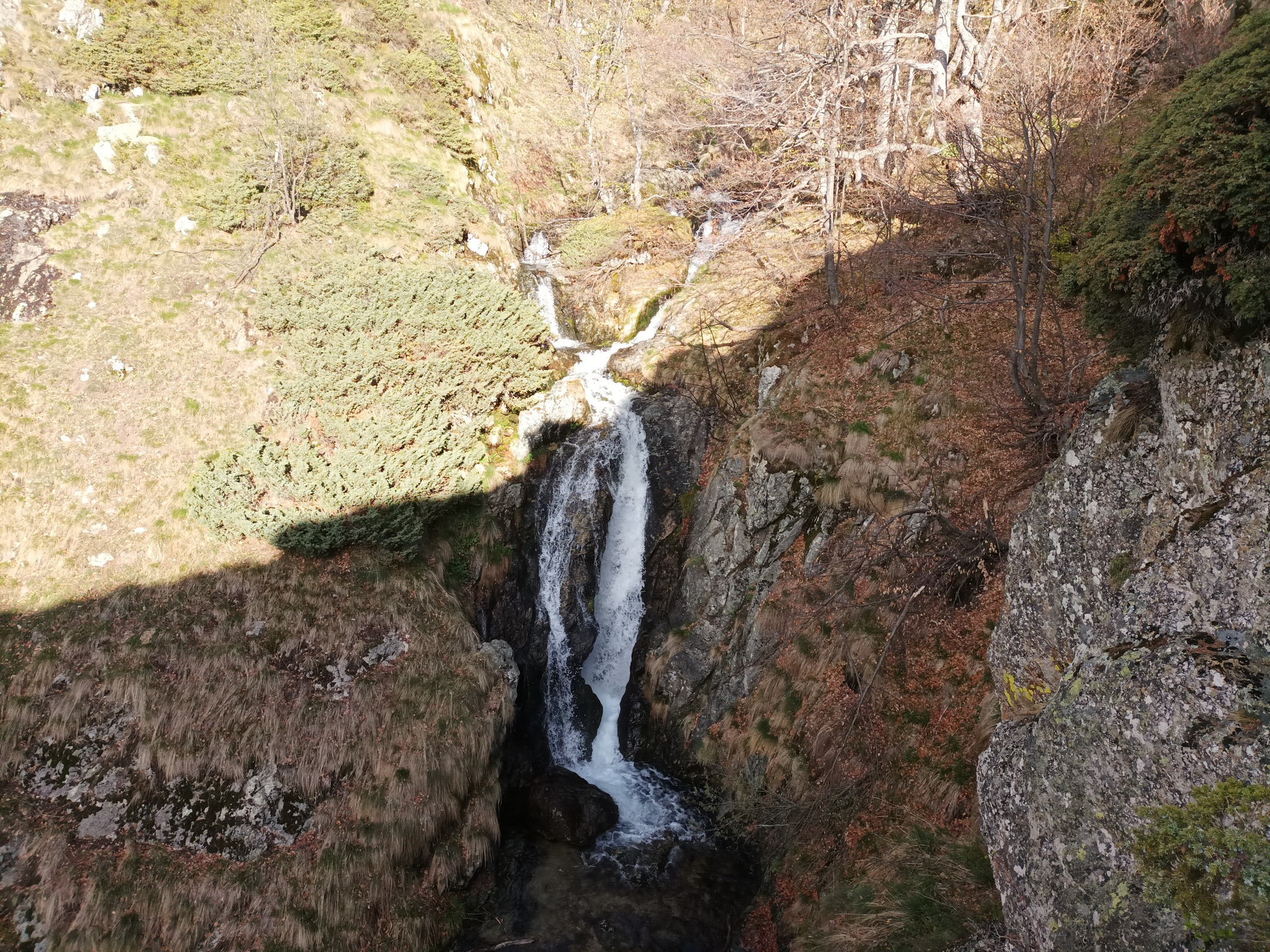 Водопад Вратовръзката