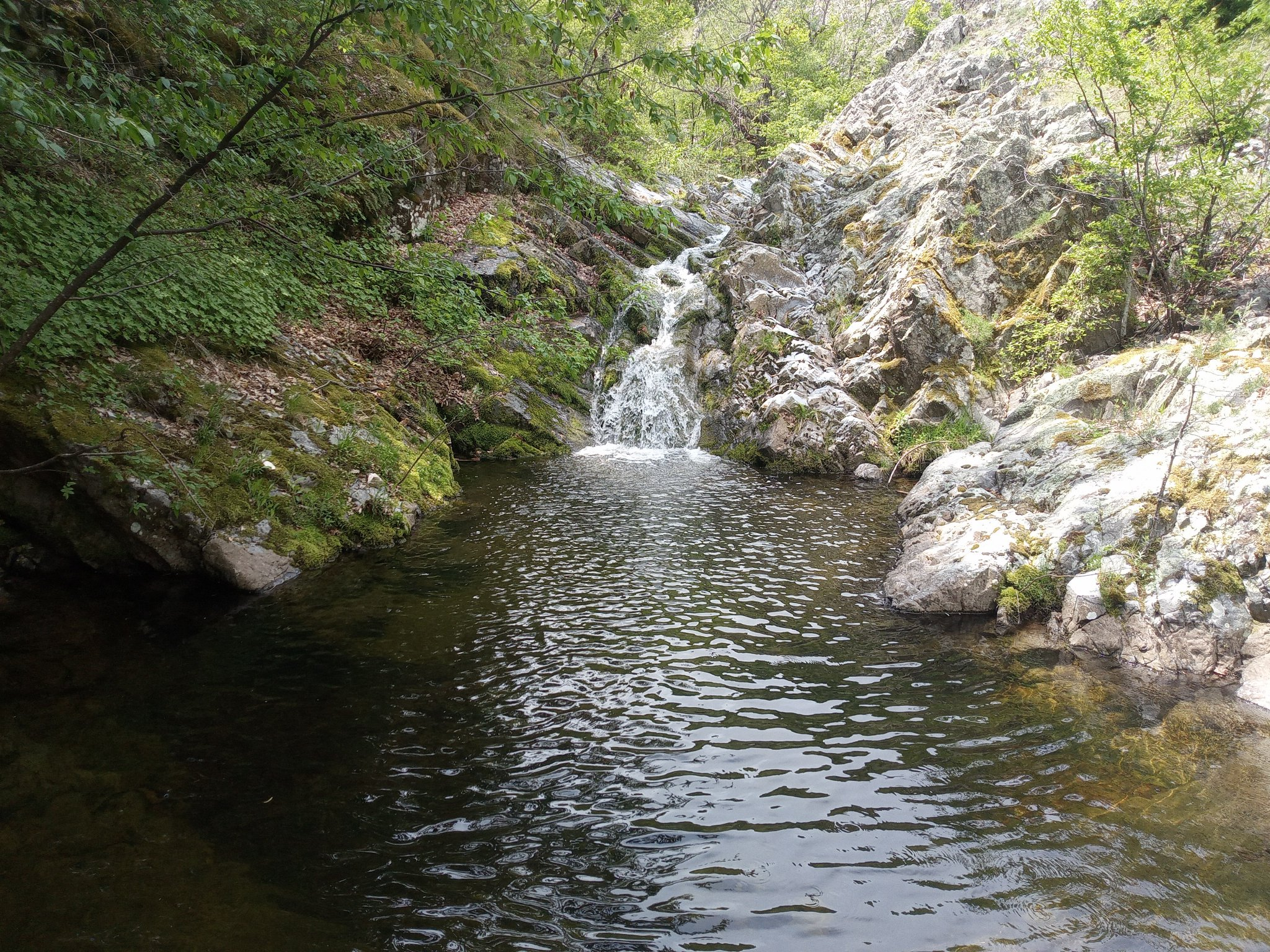Долен водопад Саръкая дереси