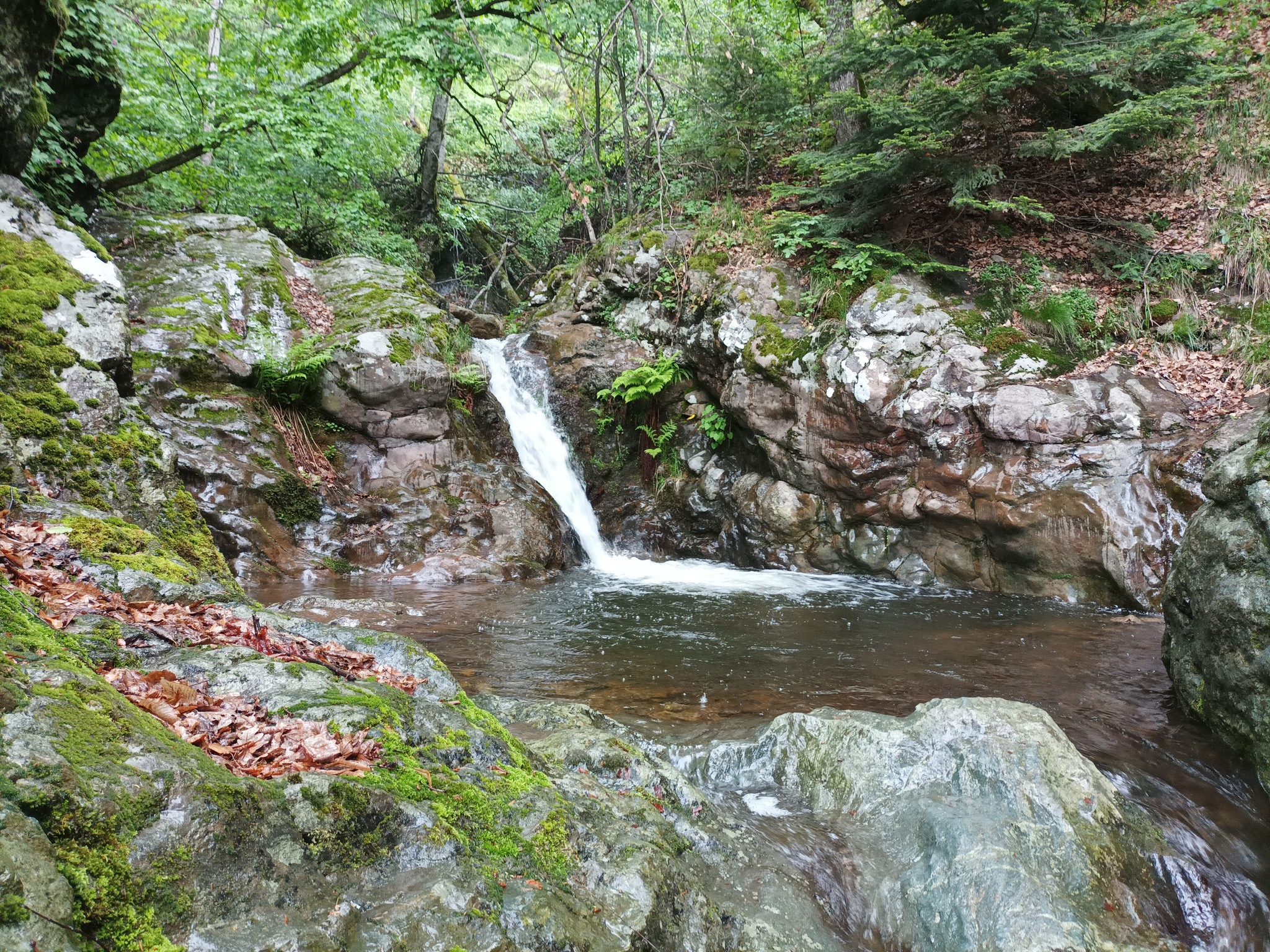 Водопад Равна река 4