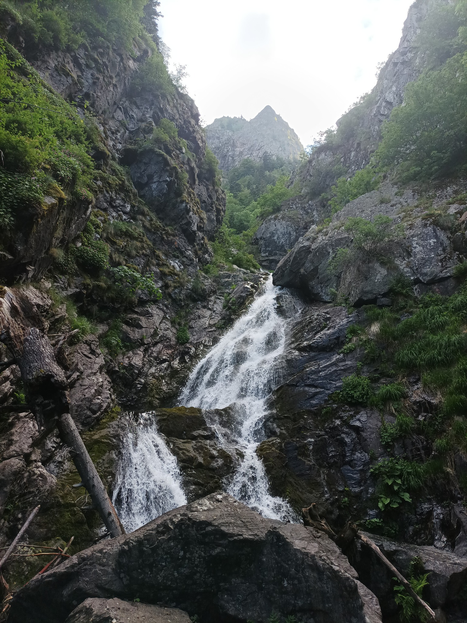 Долна Змийска каскада