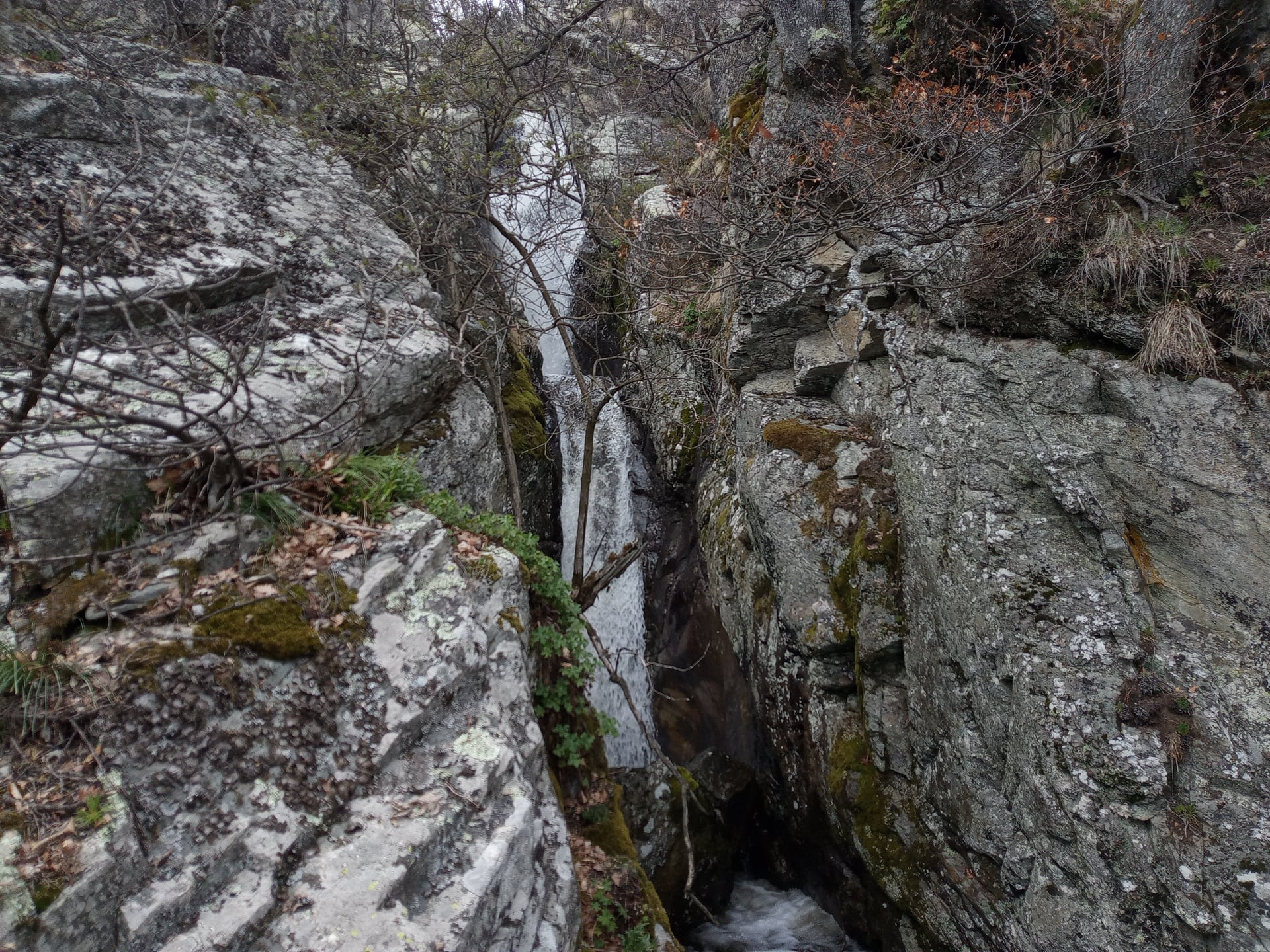 Водопад Малка Николищница 15