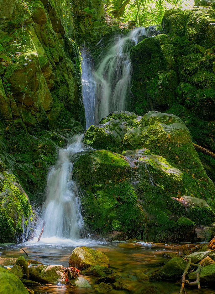 Долен водопад Мечка река