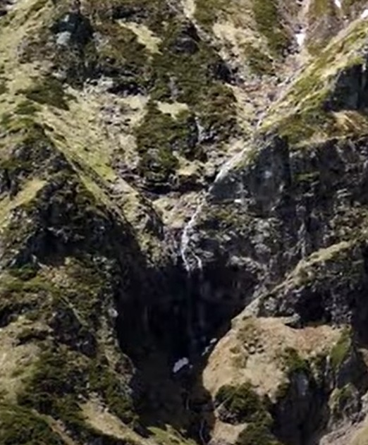 Водопад Западна вада Ушите