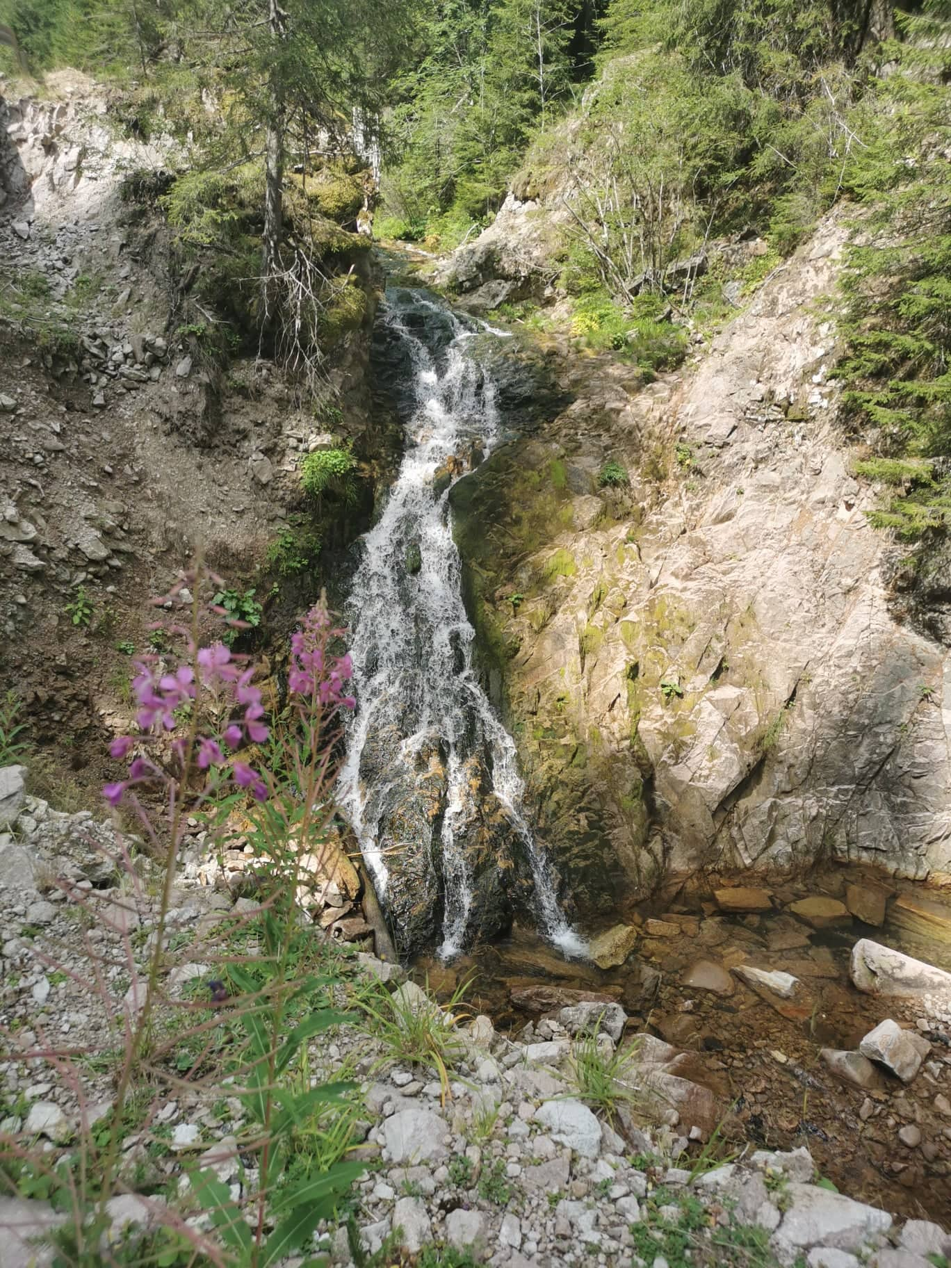 Водопад Малка река