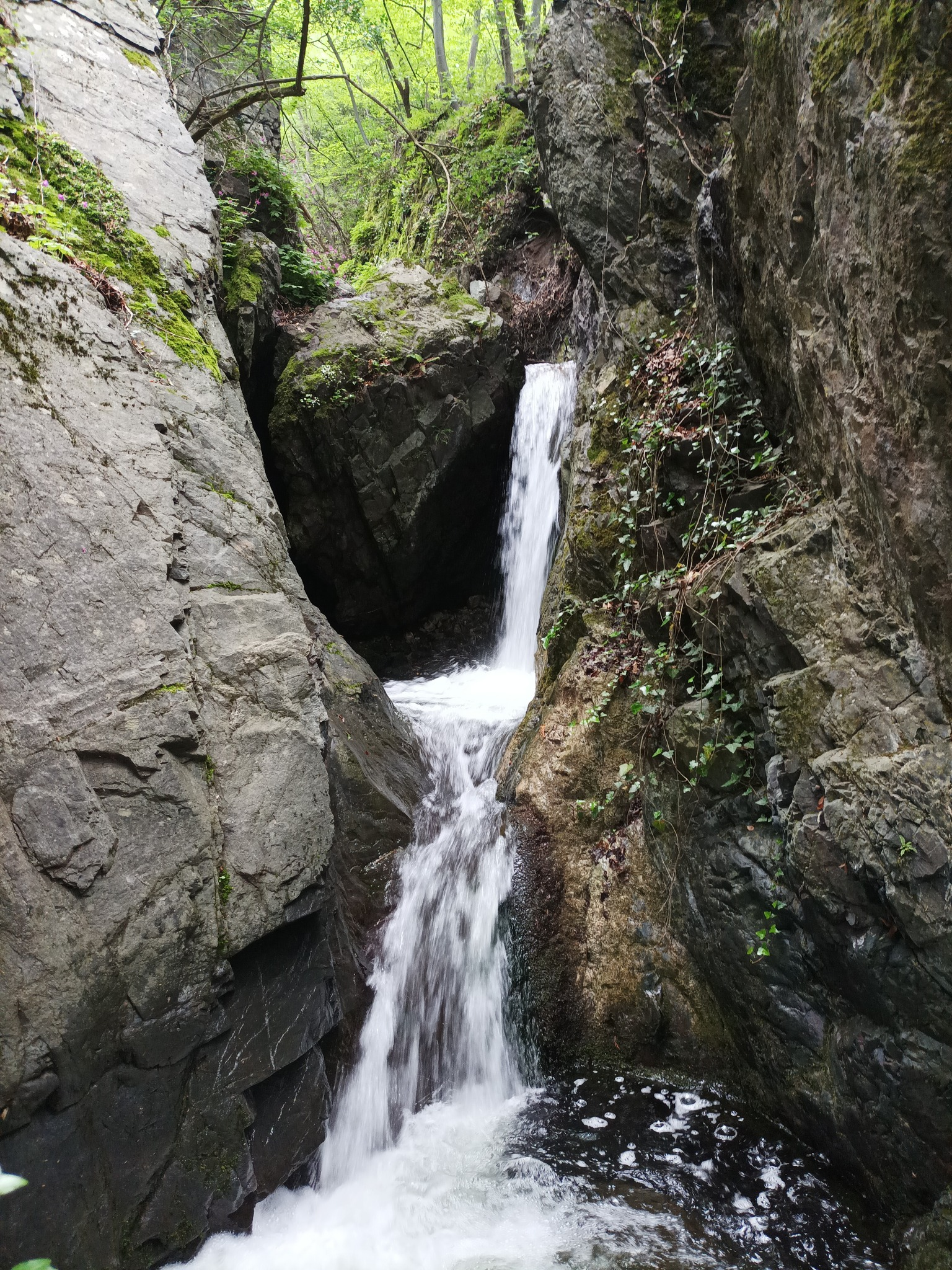 Водопад Татар дере 1