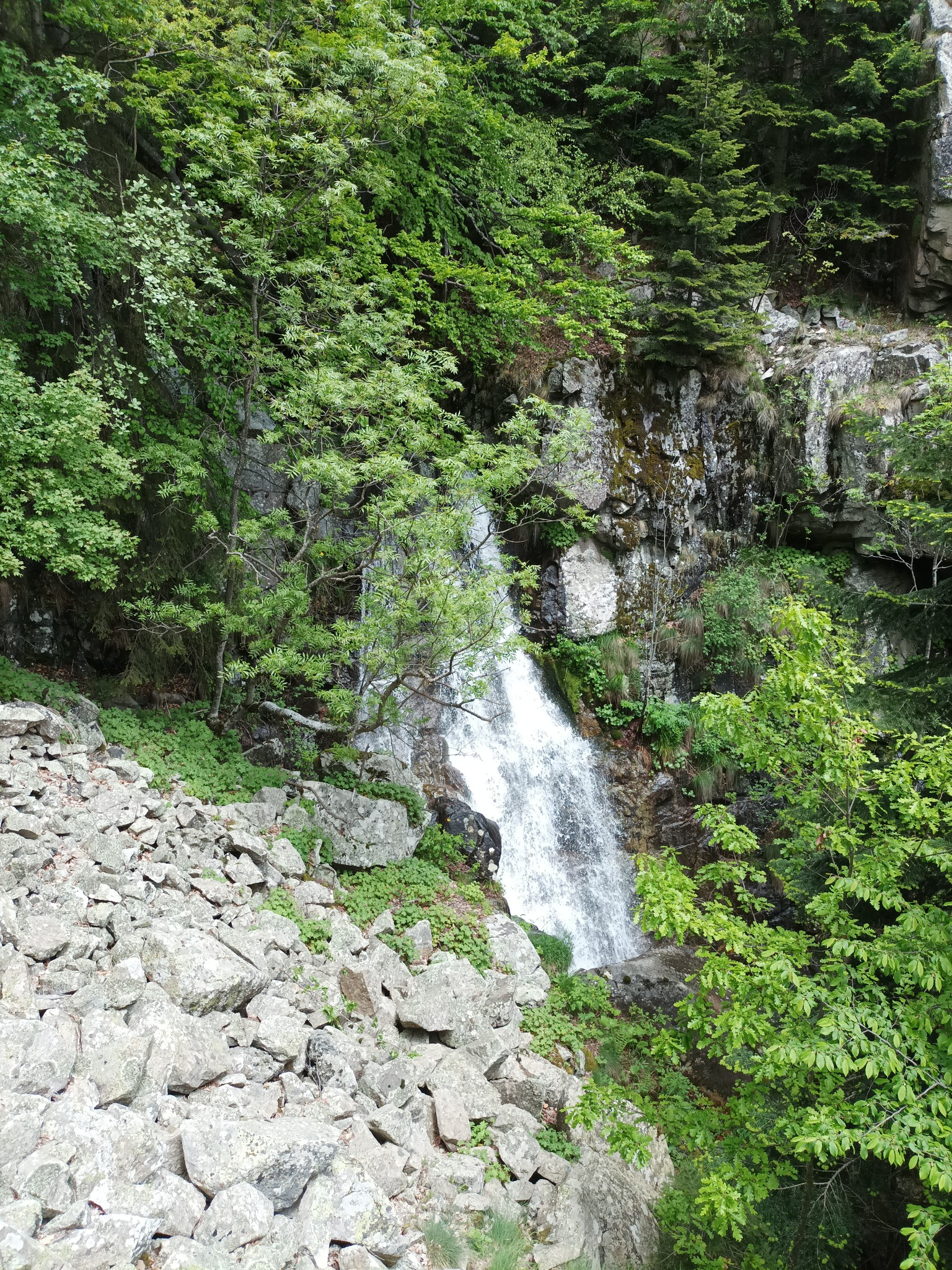 Водопад Неабравка