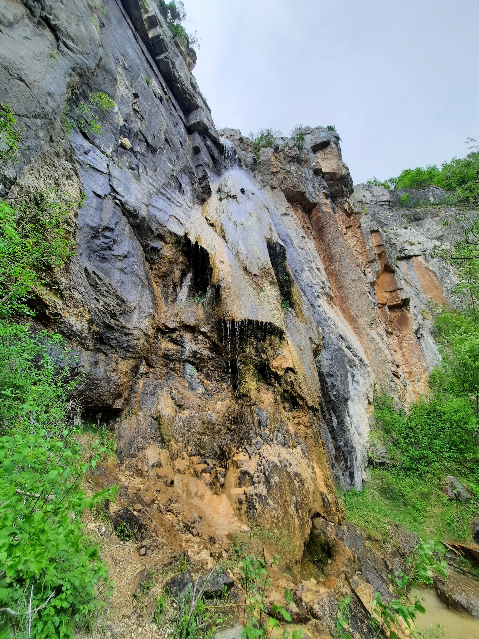 Водопад Добравишка Скакля