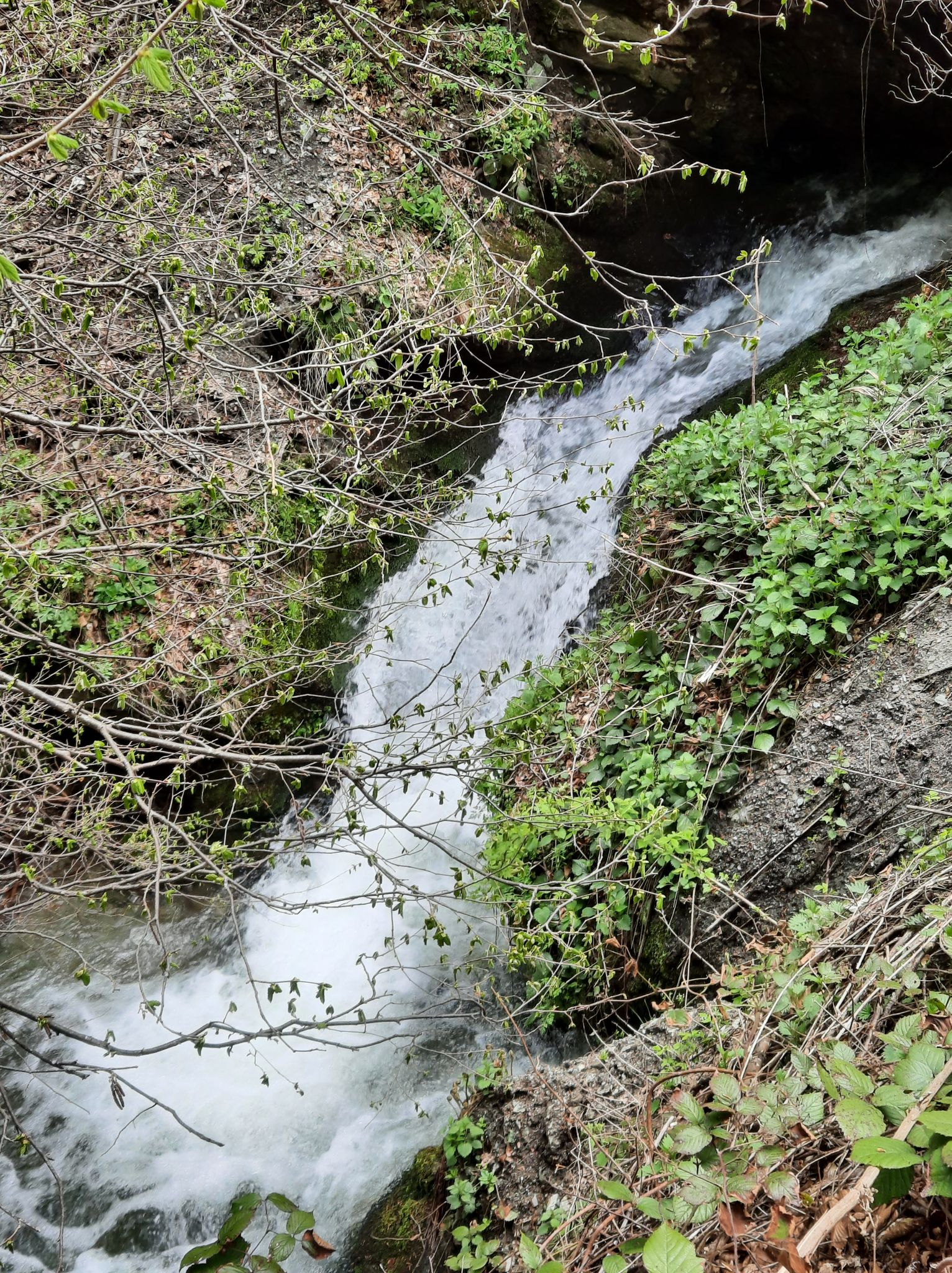 Водопад Найденица