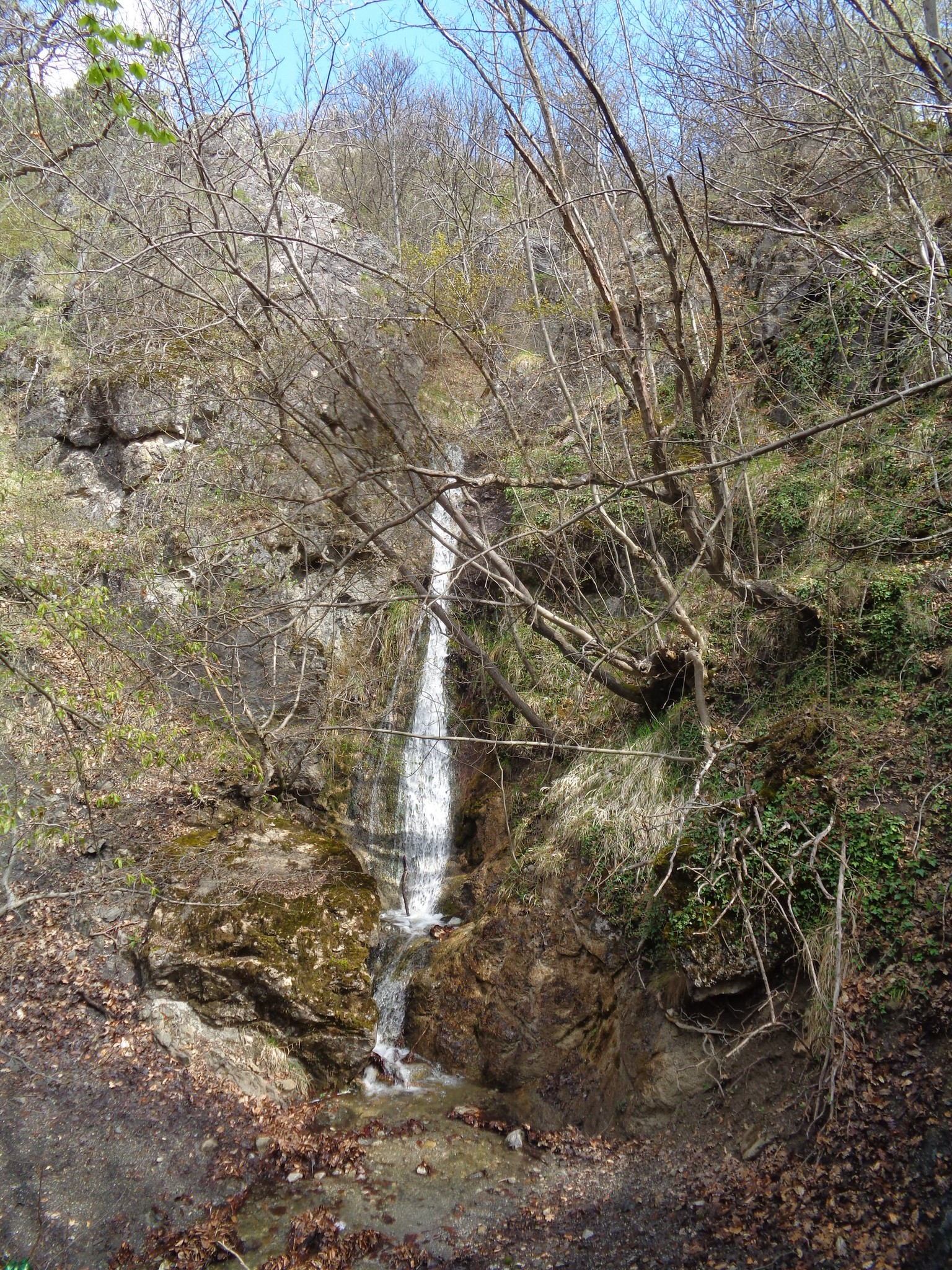 Сенокоски водопад 