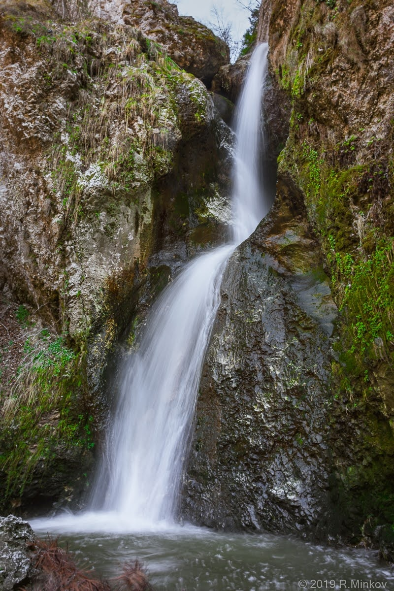 Ягодински водопад