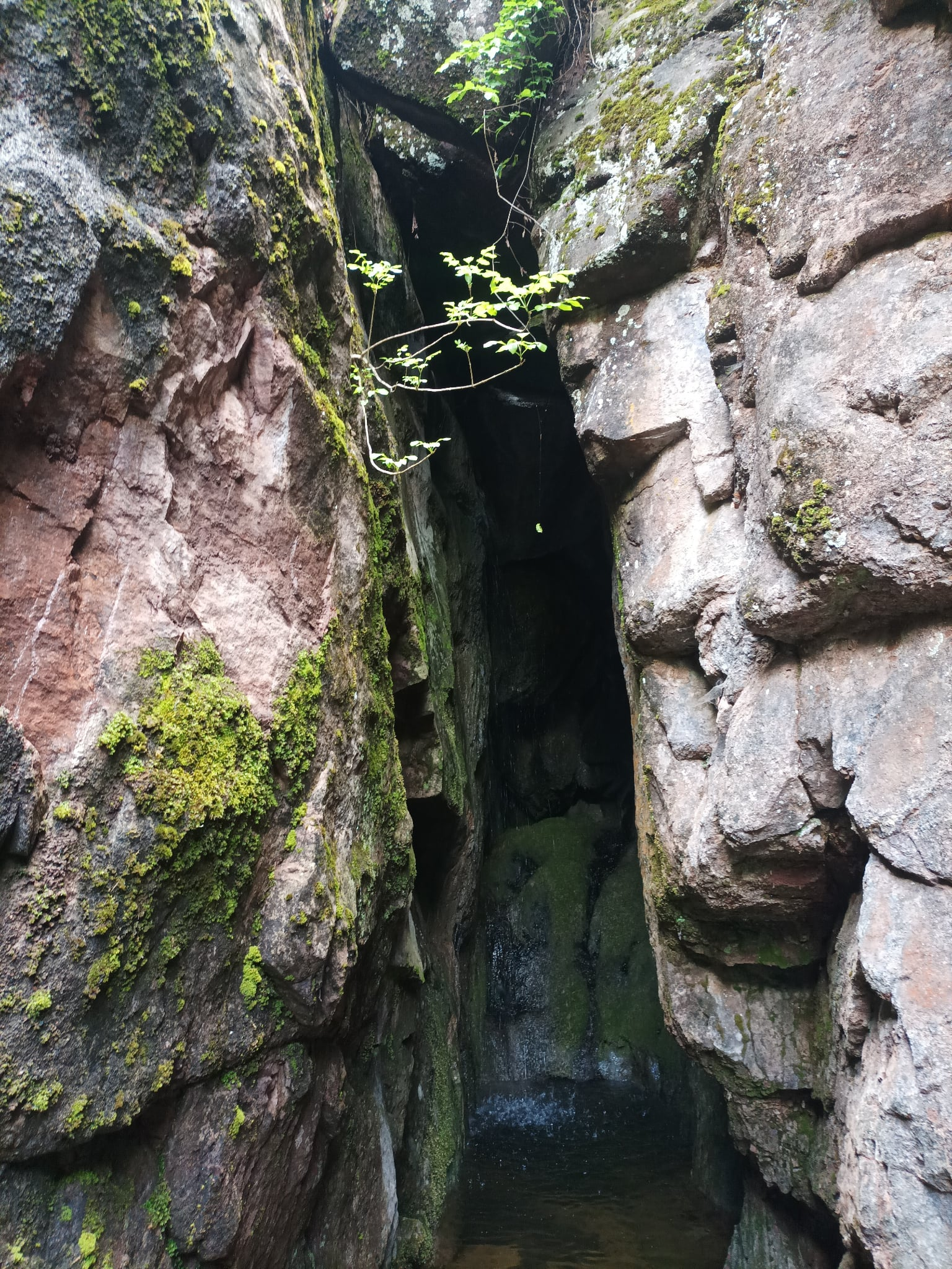 Водопад Пещерата