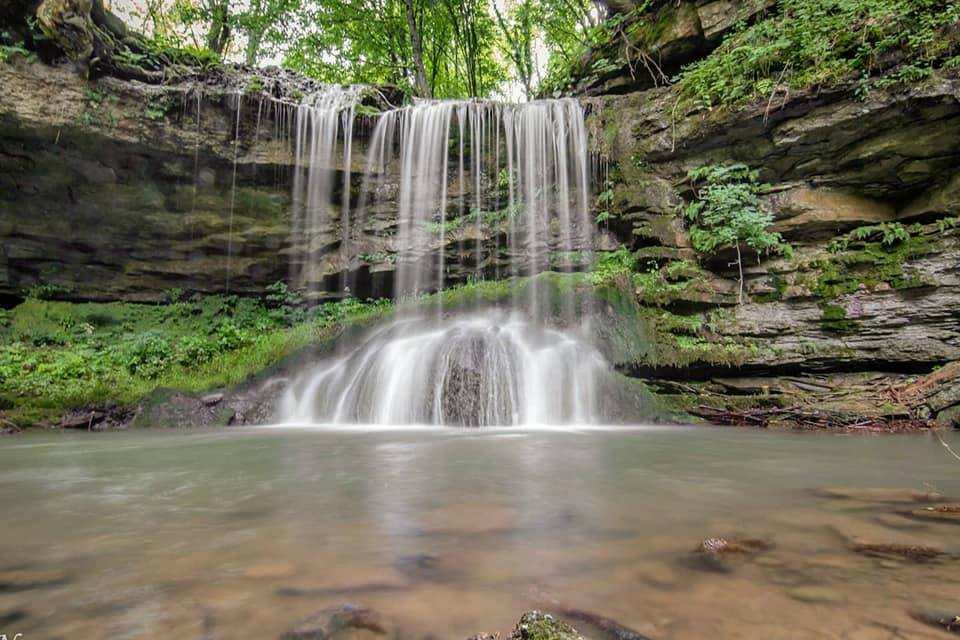 Водопад Мари скок