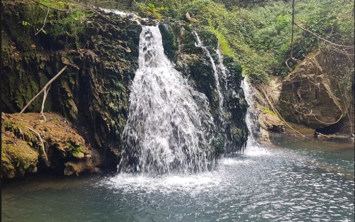 Кунински водопад