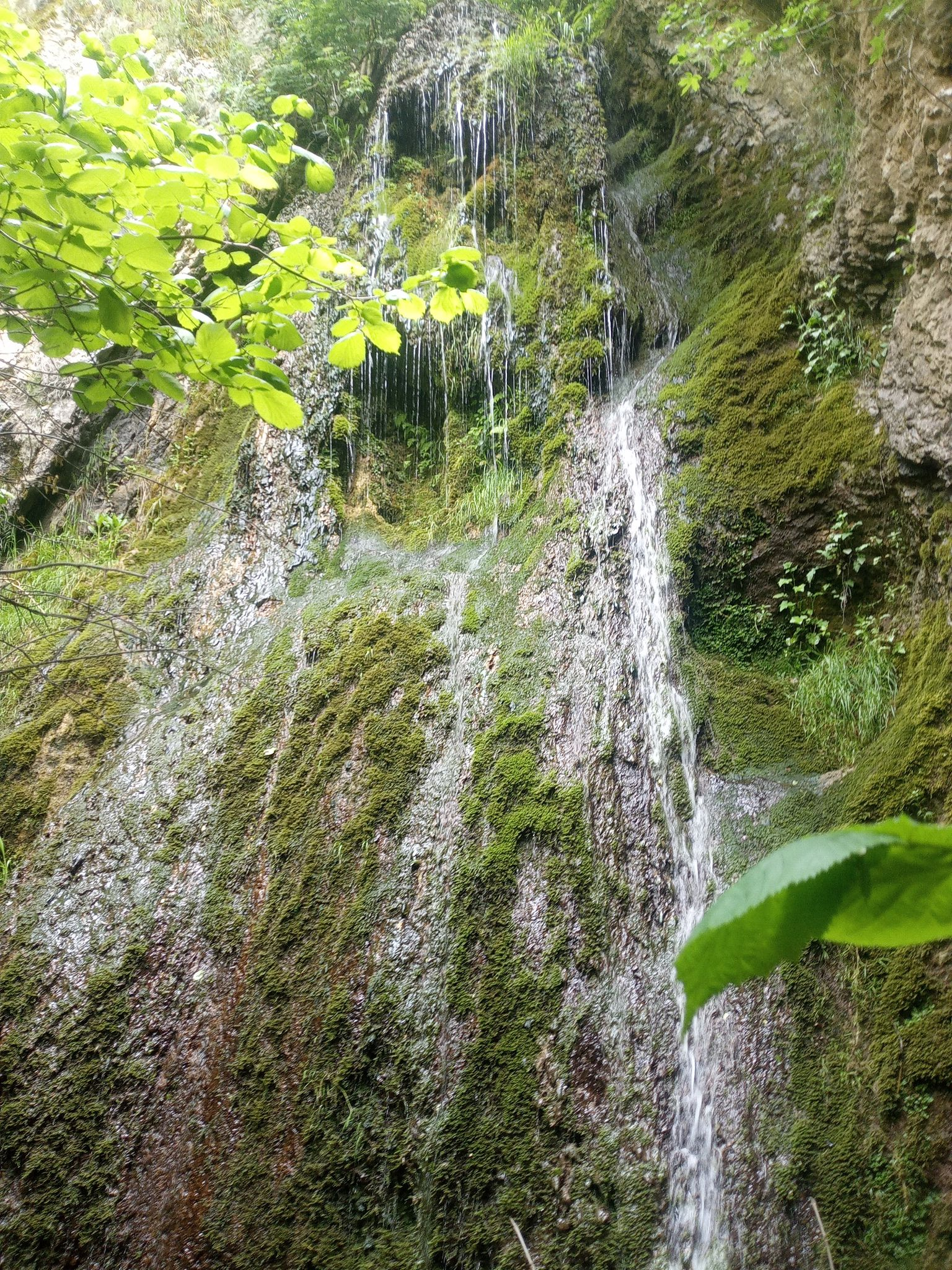 Водопад Колата