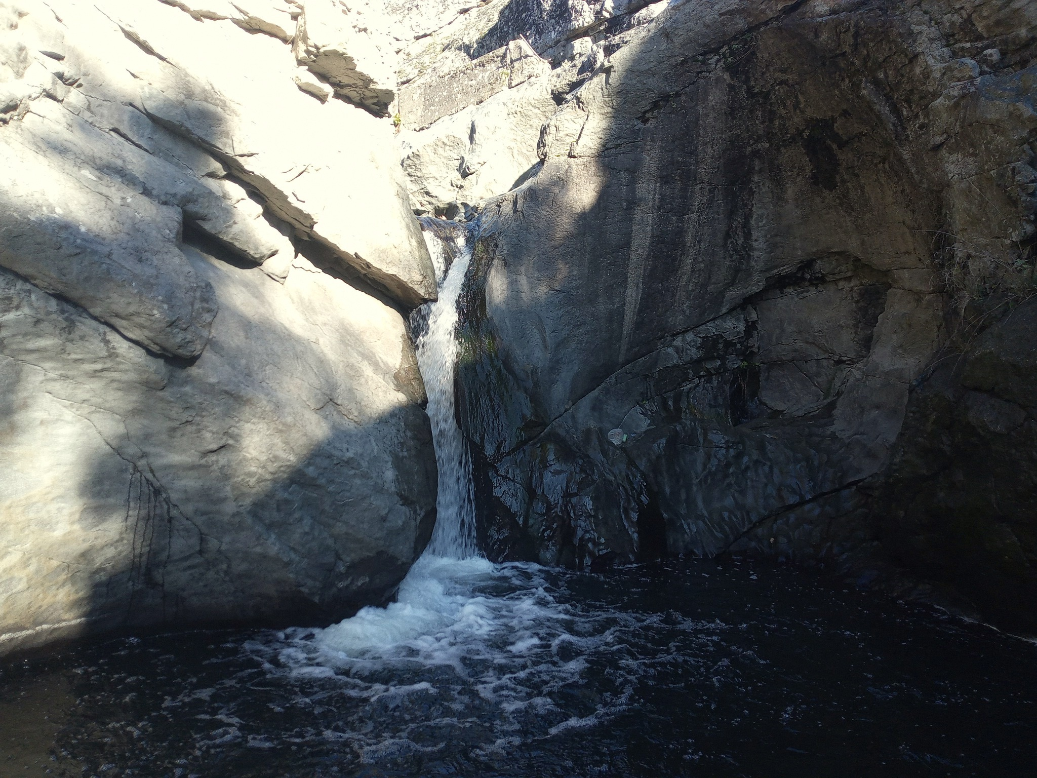 Водопад Скока Стрелчанска Луда Яна