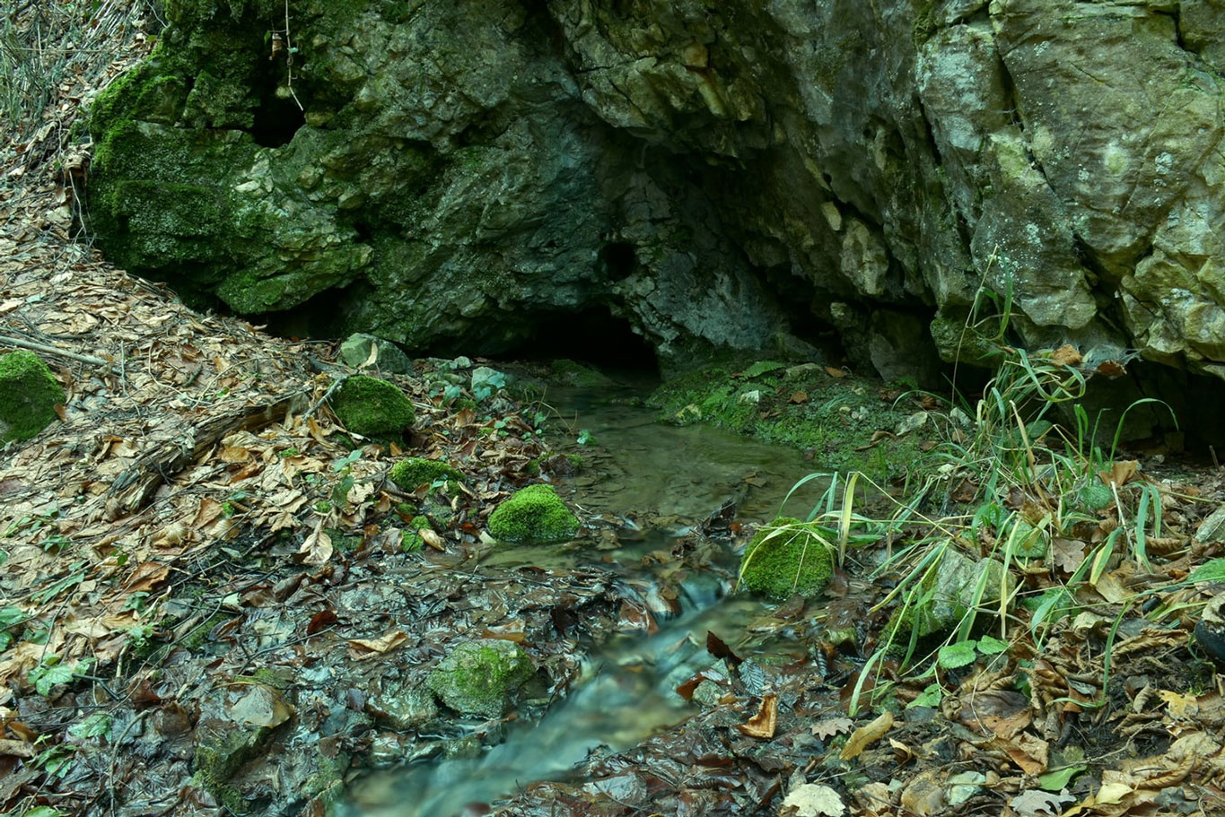Извор Горен Кукленски водопад