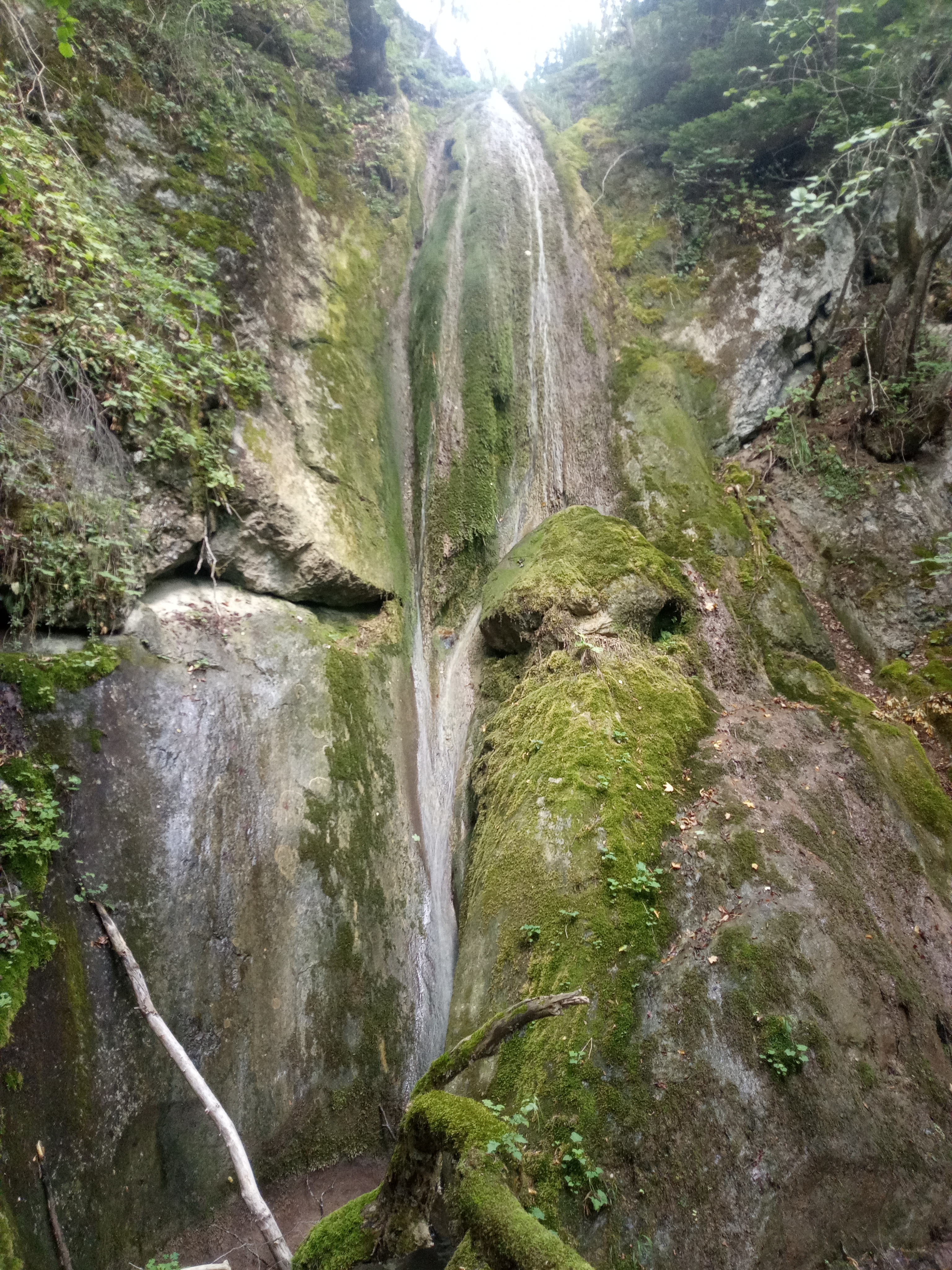 Горен водопад Голям Кодинов камък
