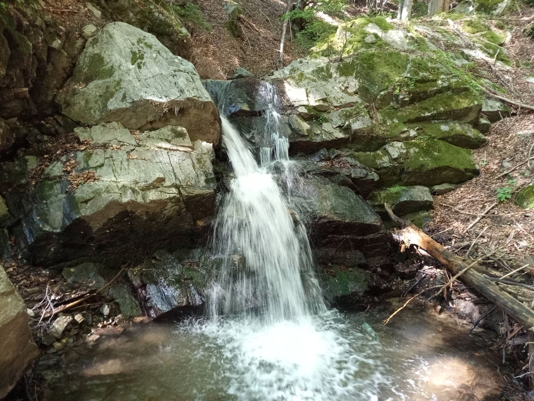 Водопад Рачишка река