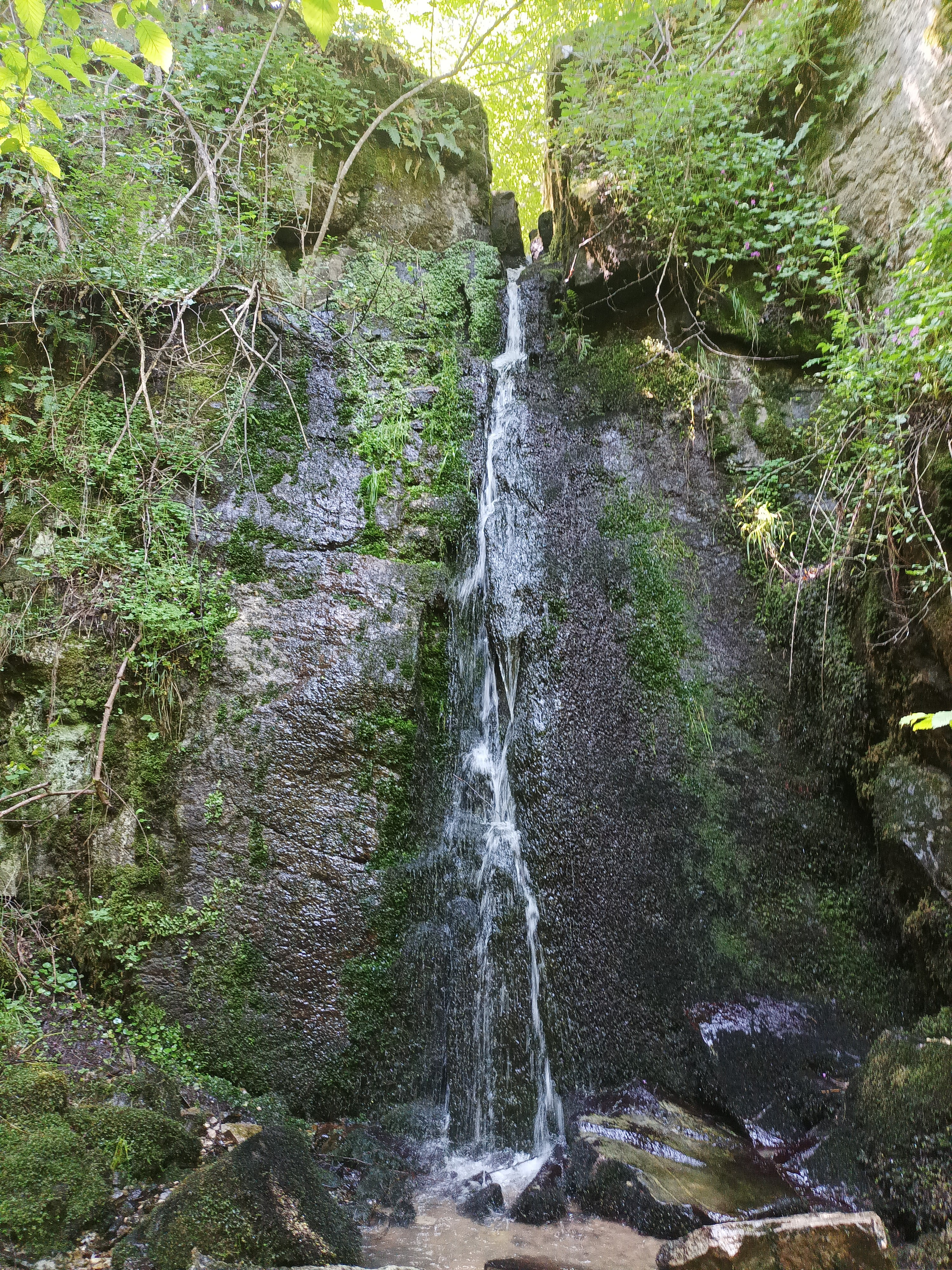 Водопад Костандово