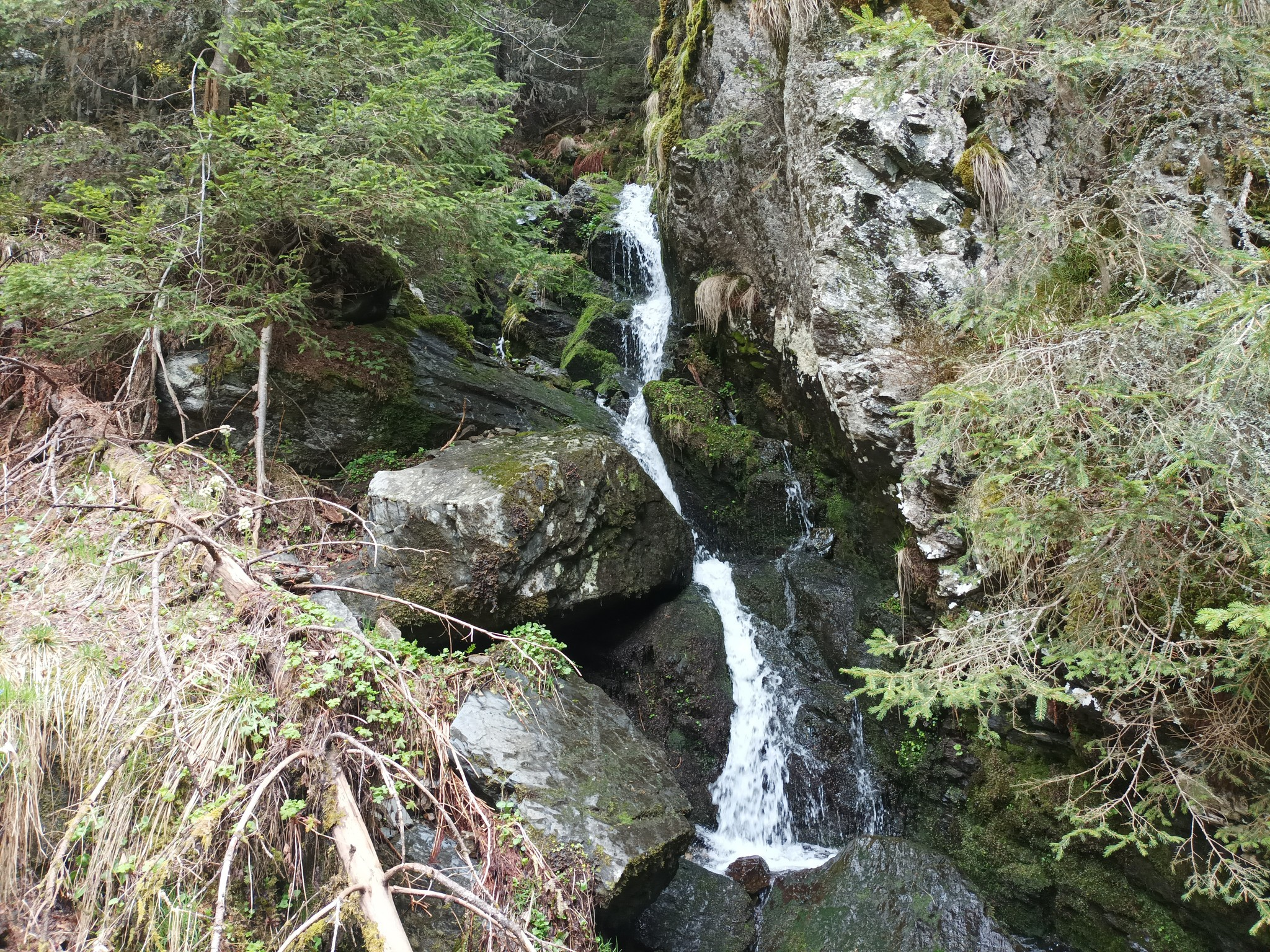 Водопад Малкия Башит 14