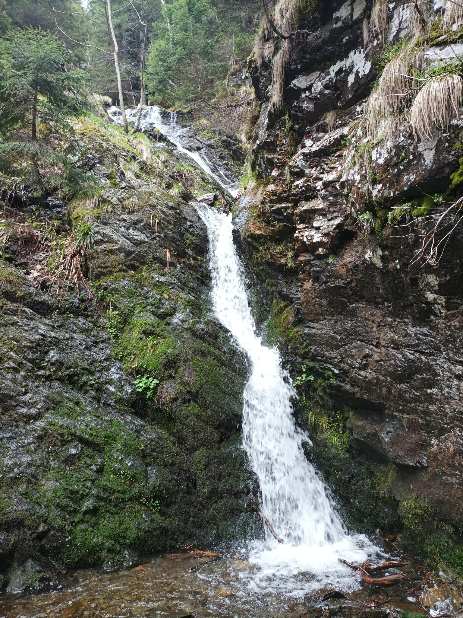 Водопад Малкия Башит 10