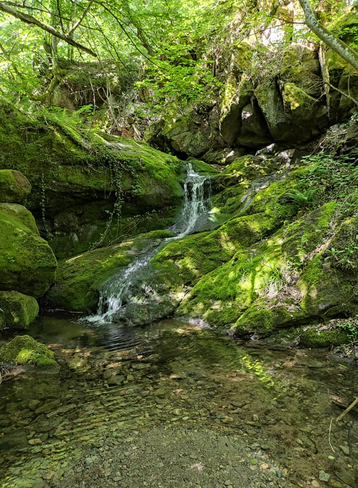 Тайните водопади Долен