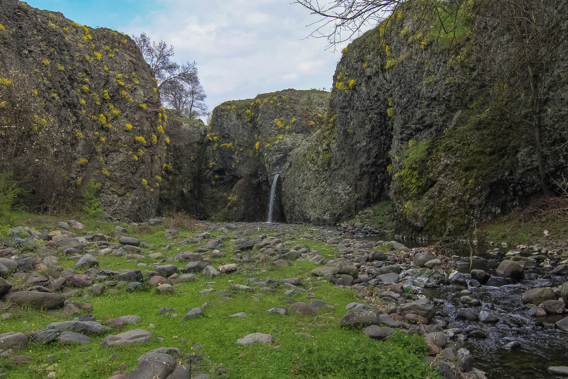 Сухия водопад(Демир тарла)