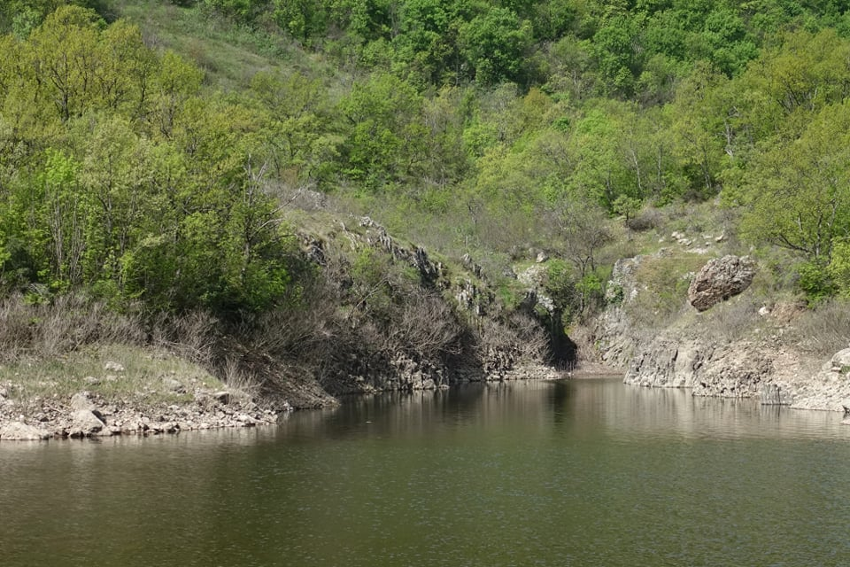 Водопад Безименен яз. Студен Кладенец