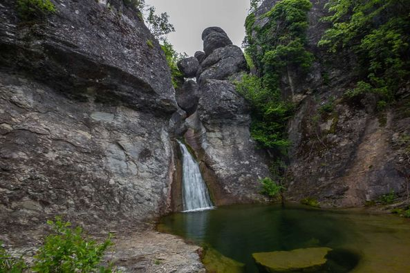 Водопад Казан гьол (Метлата) 
