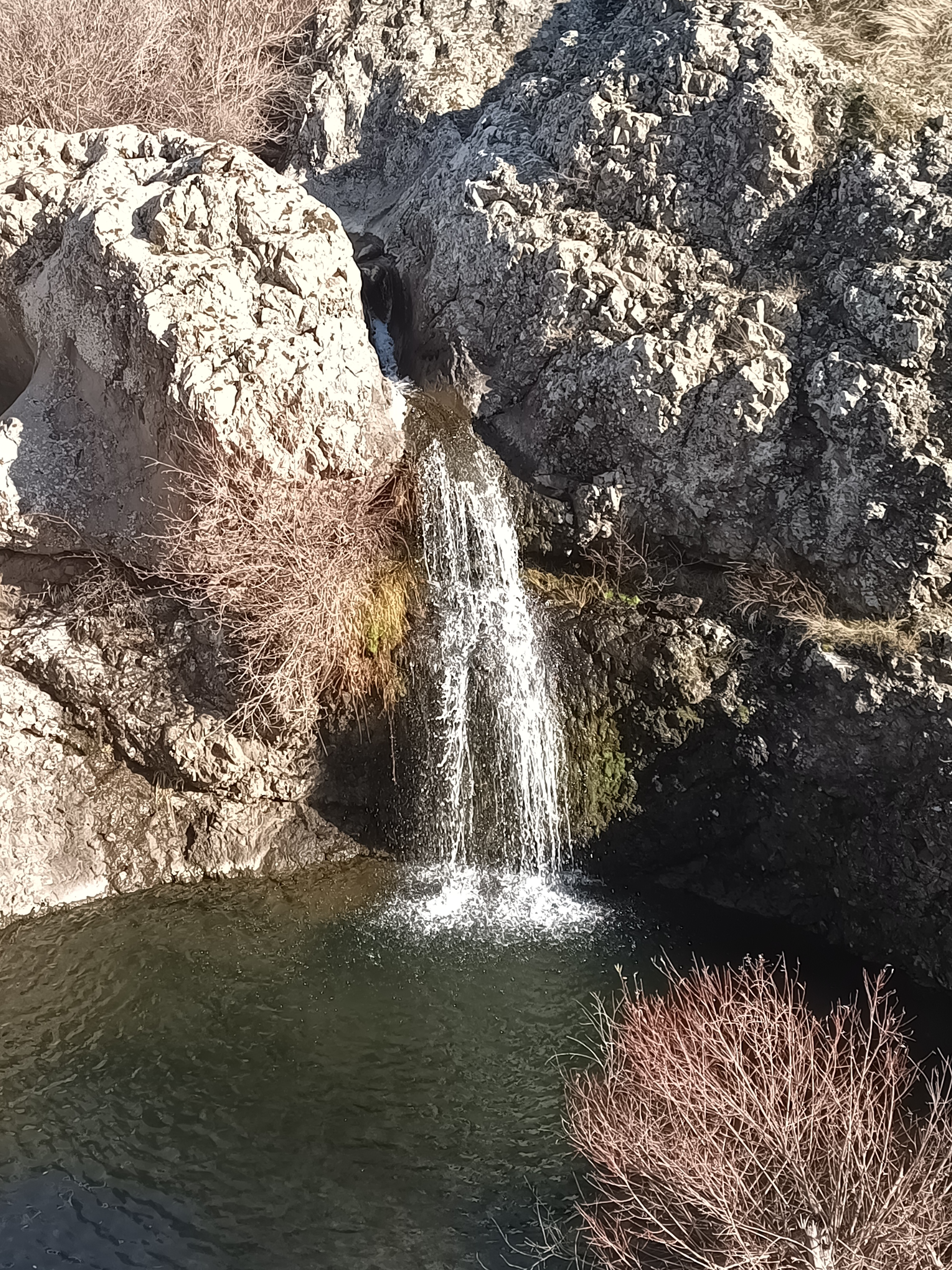 Водопад Дамдере