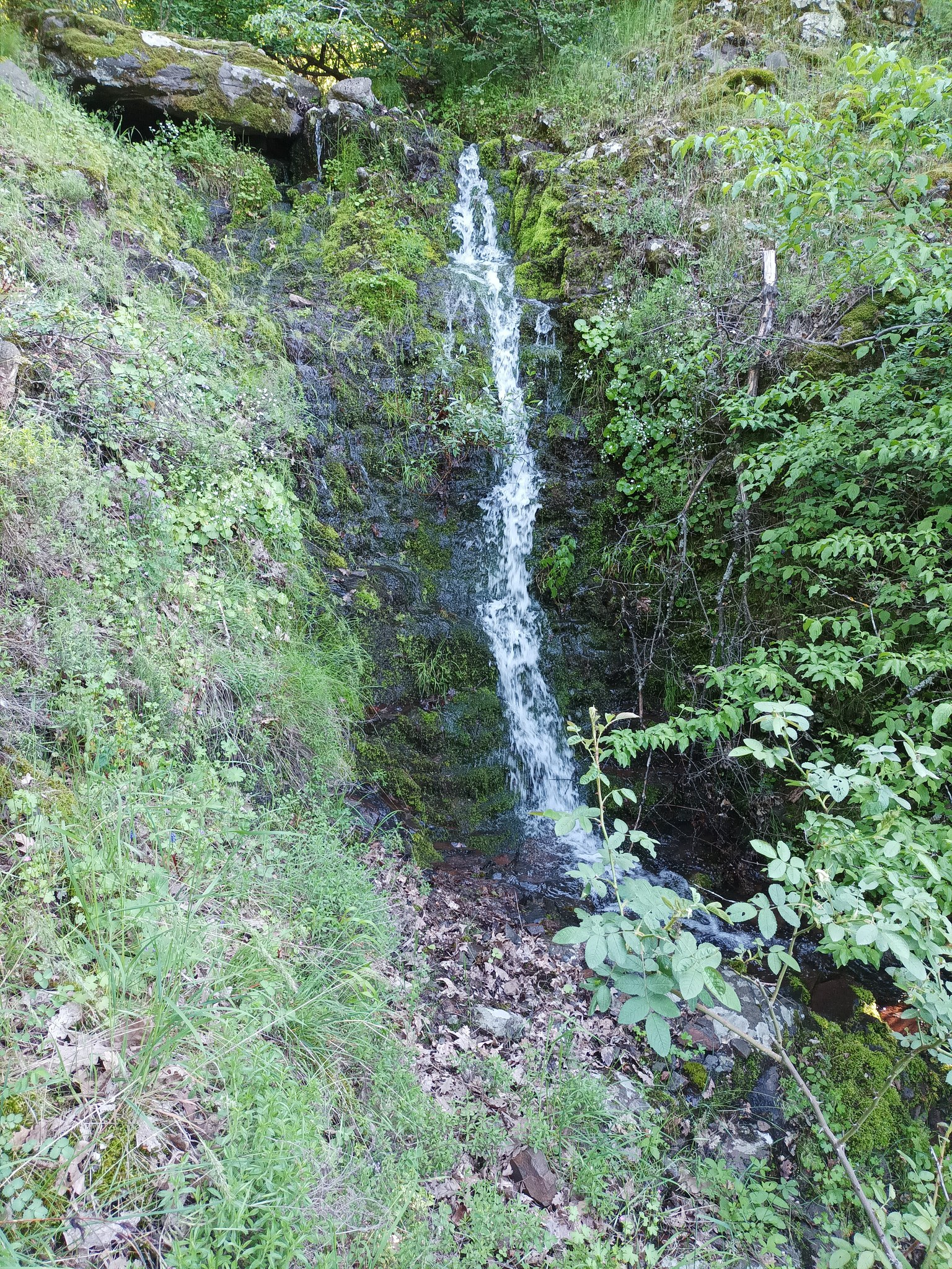Горен водопад Гукаядереси