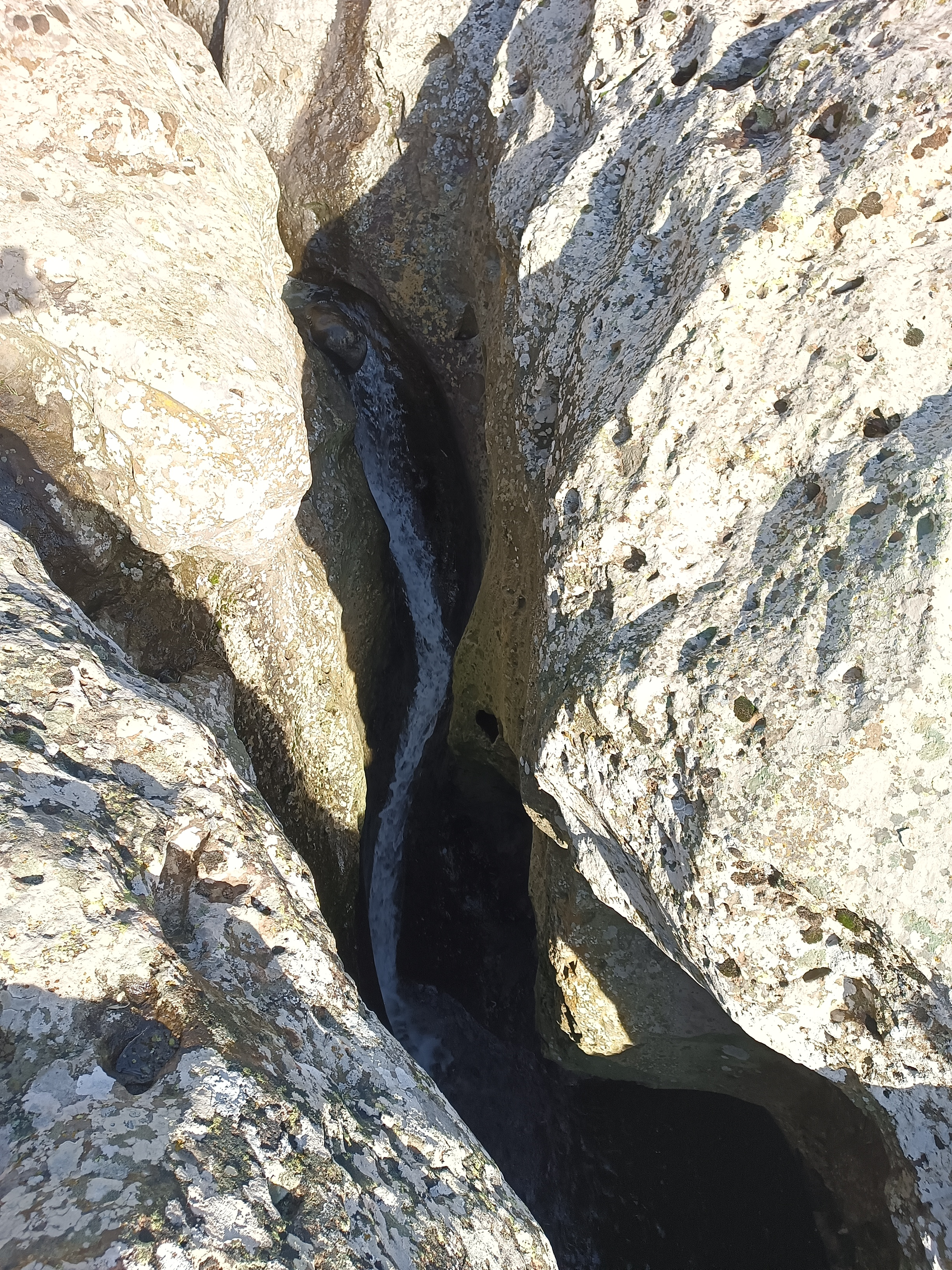 Скрития водопад Долен(Дамдере)