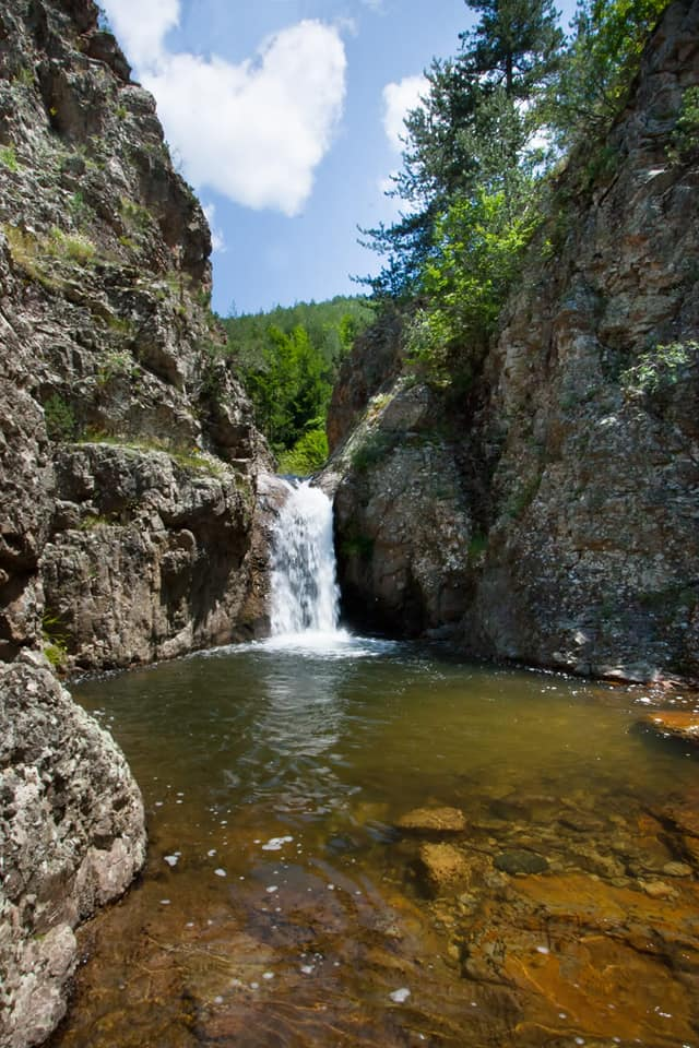 Водопад Козарника